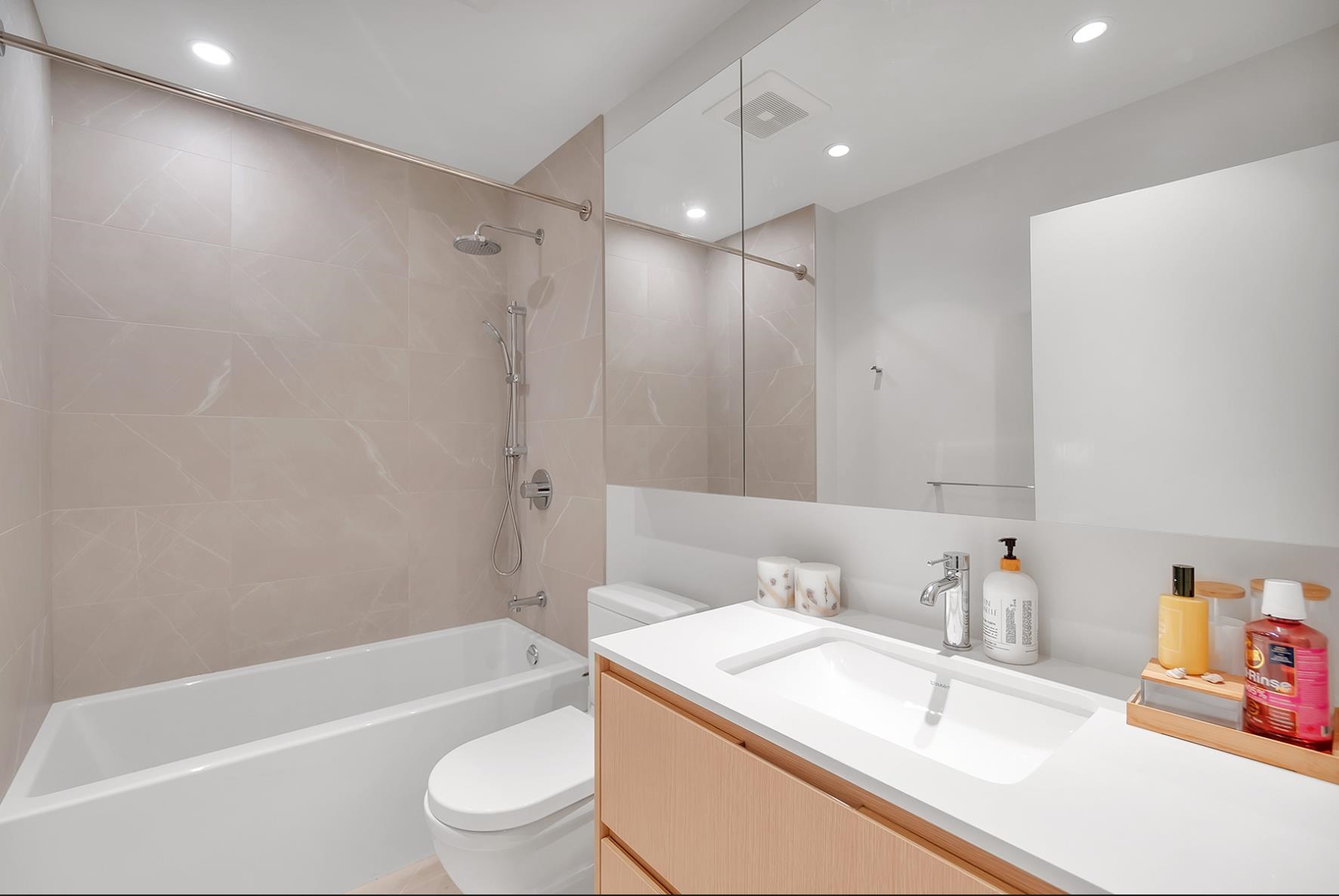 Listing image of 107 1500 FERN STREET