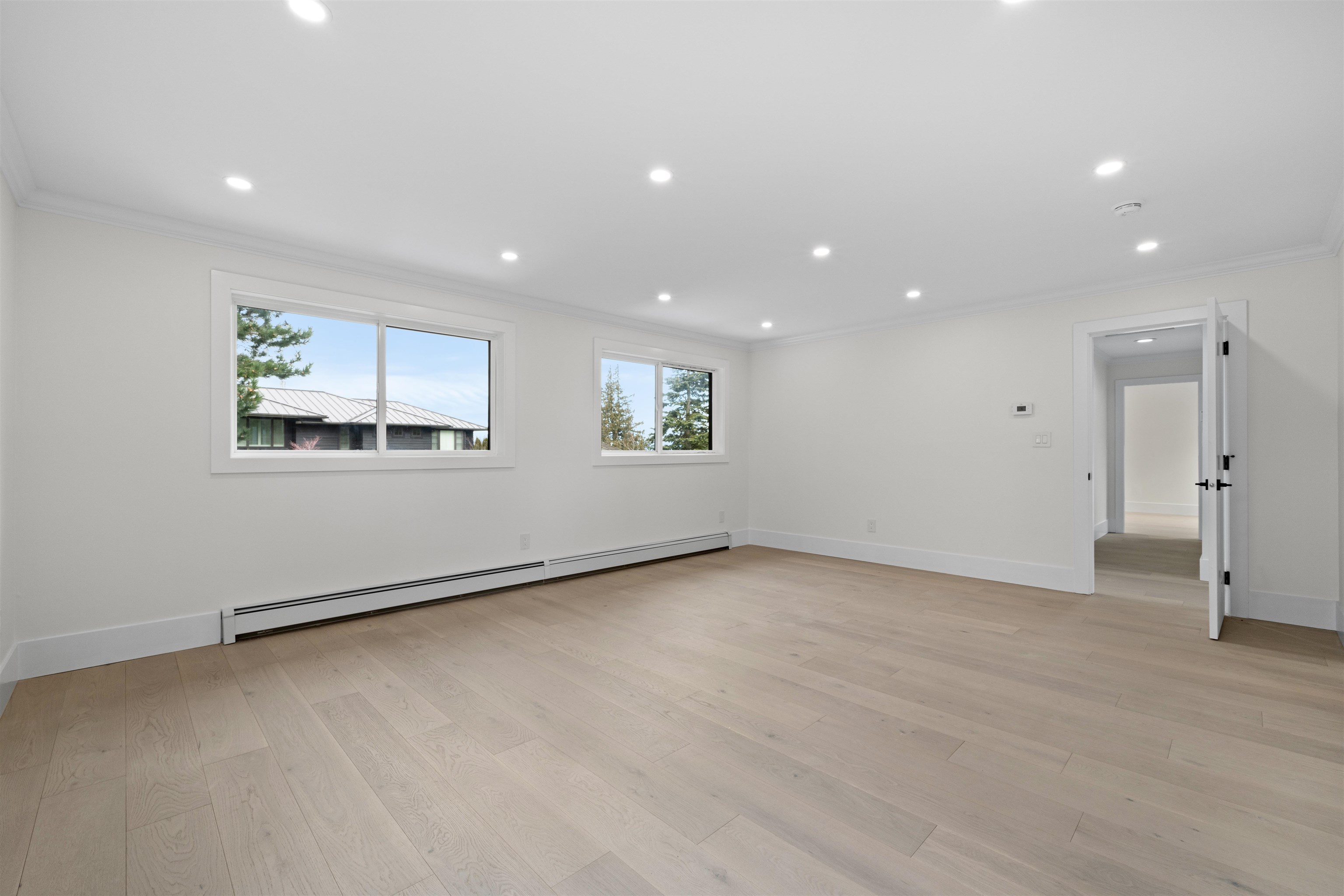 Listing image of 6230 SUMMIT AVENUE