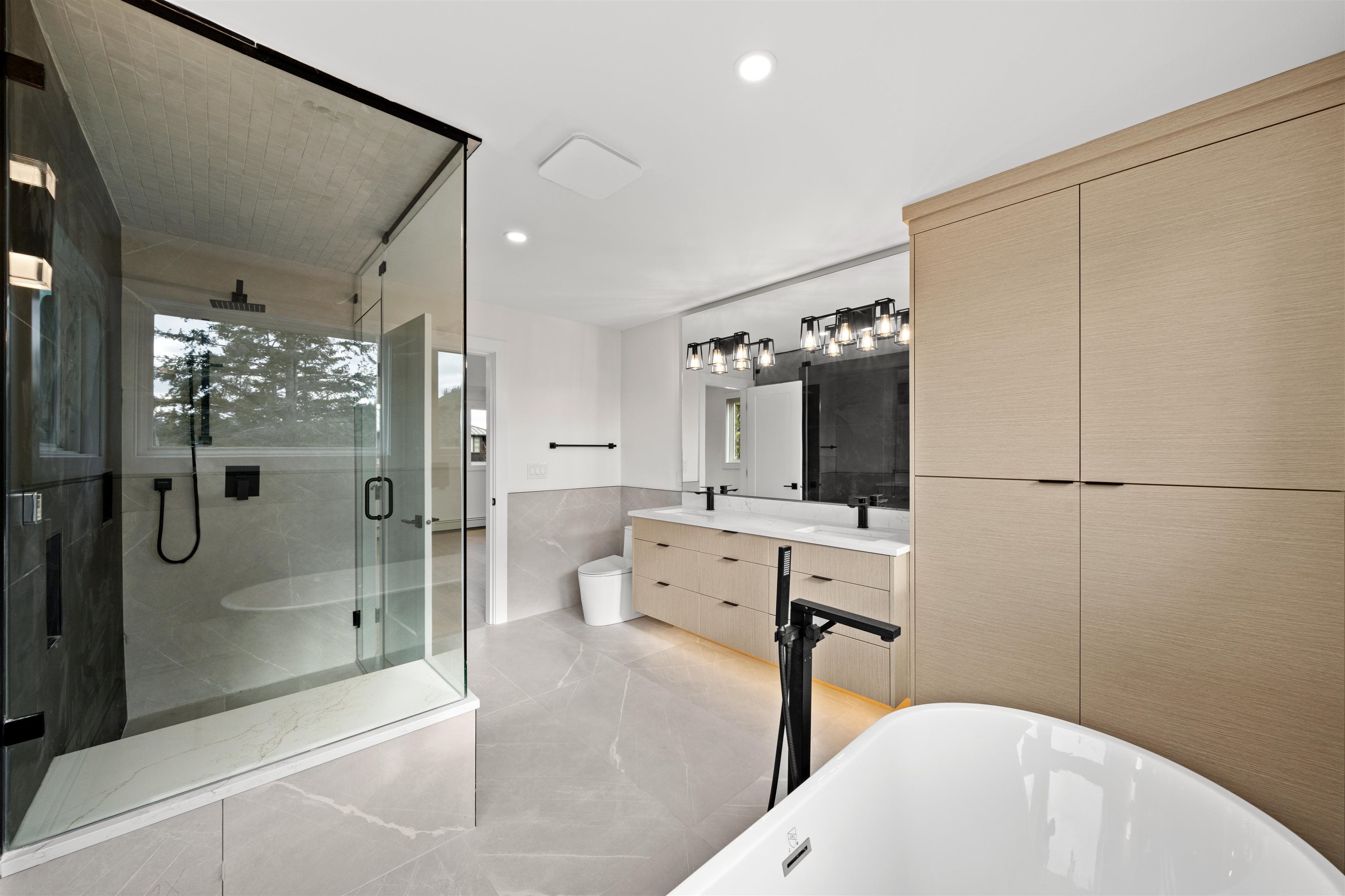 Listing image of 6230 SUMMIT AVENUE