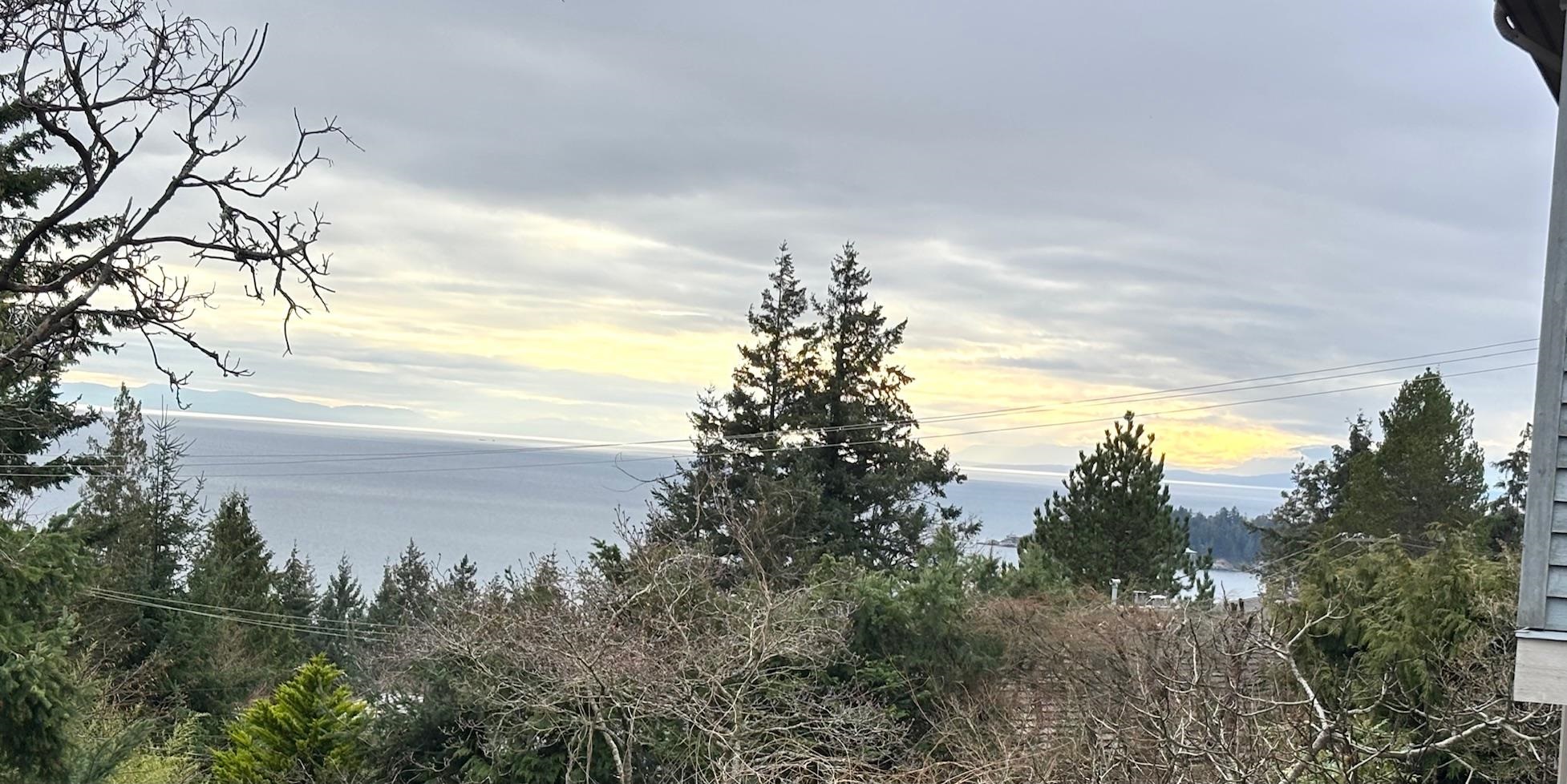 Listing image of 6230 SUMMIT AVENUE