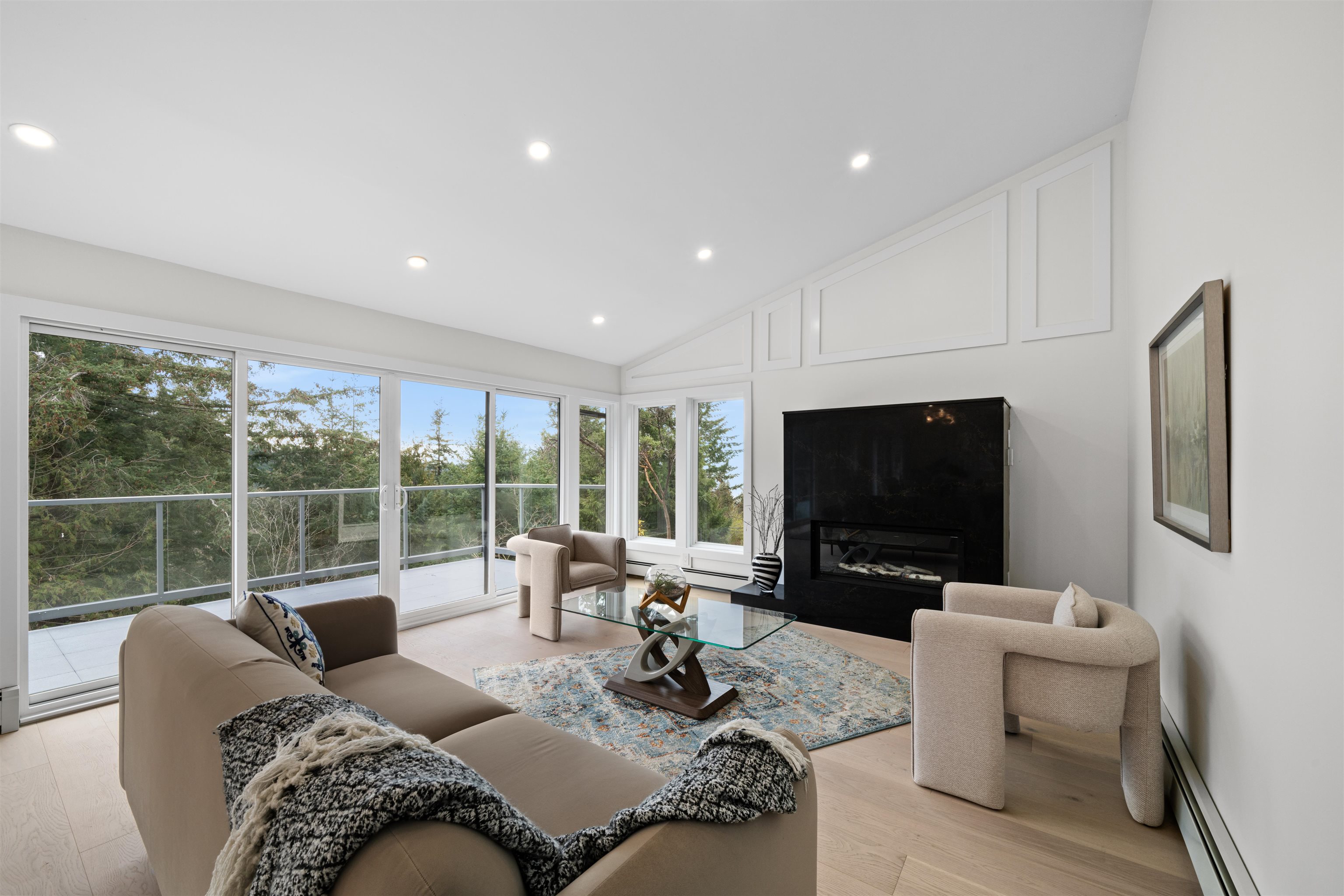Listing image of 6230 SUMMIT AVENUE