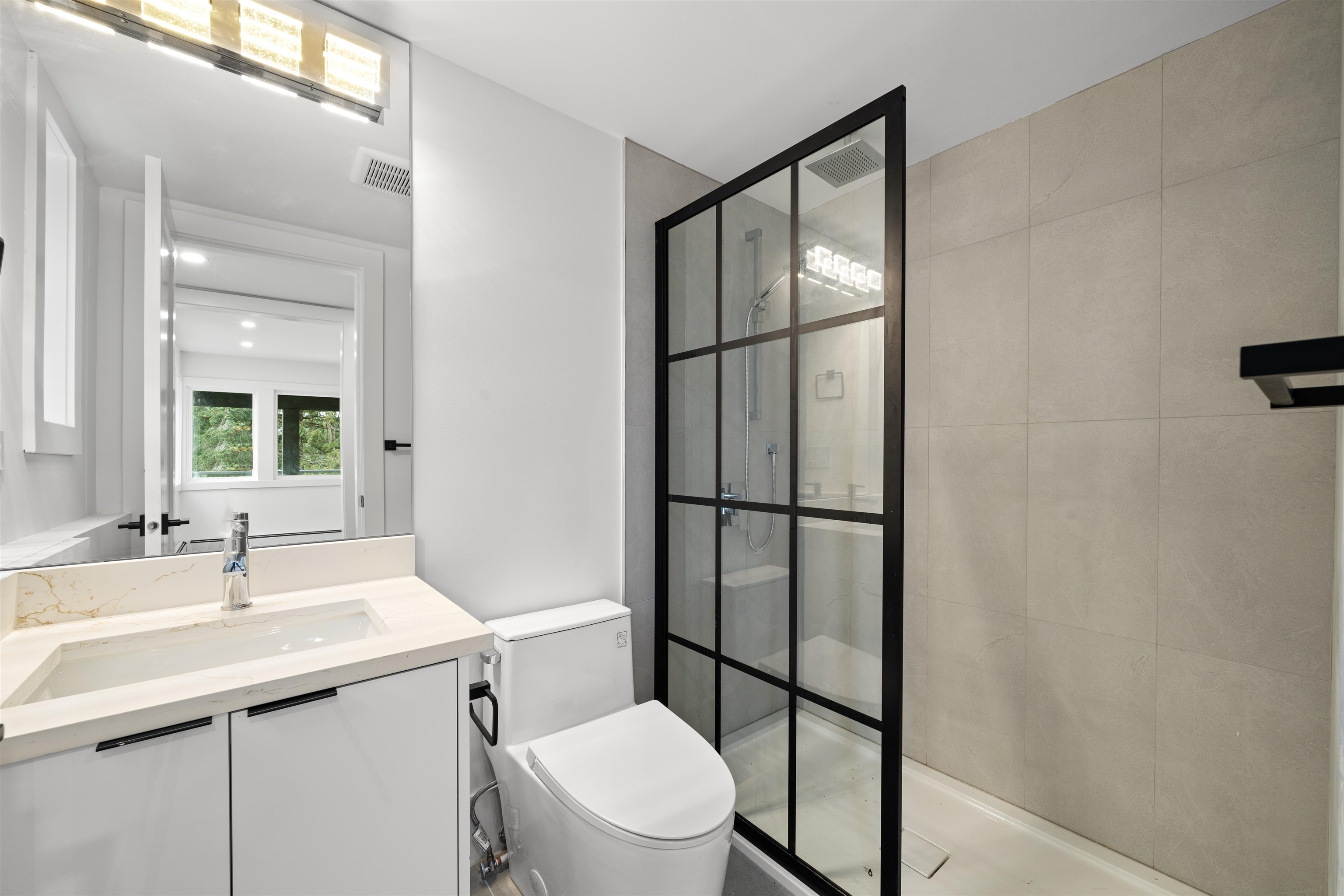 Listing image of 6230 SUMMIT AVENUE