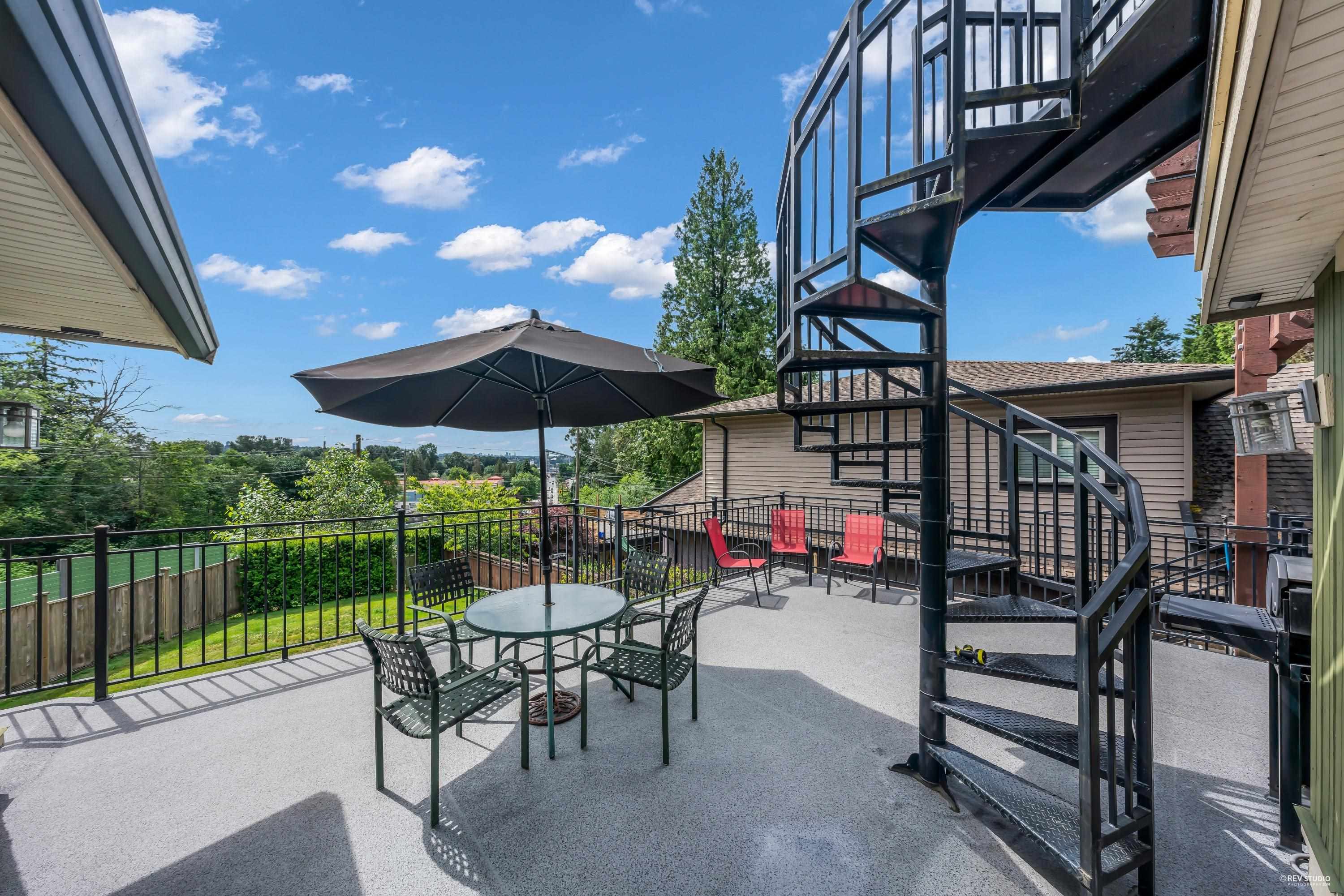 Listing image of 1239 SHAVINGTON STREET