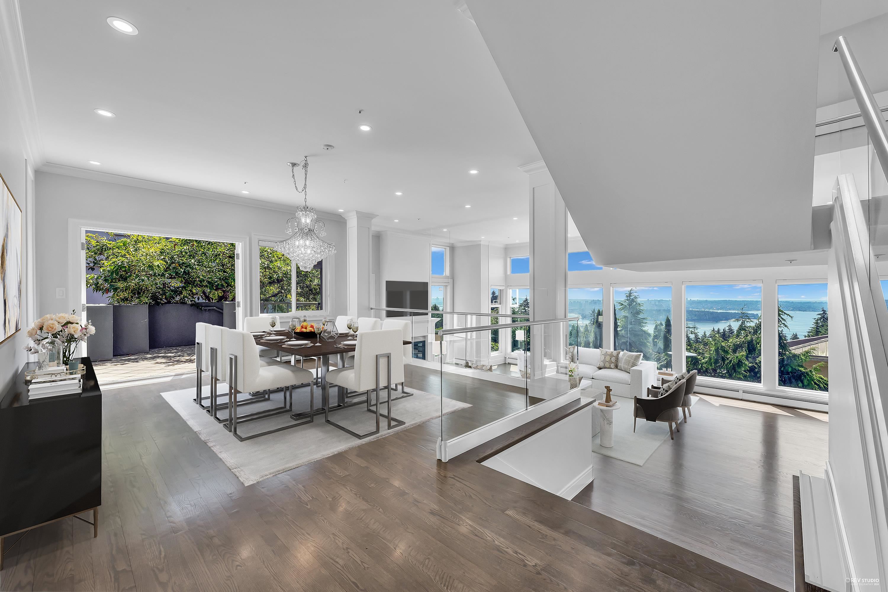 2611 WESTHILL WAY