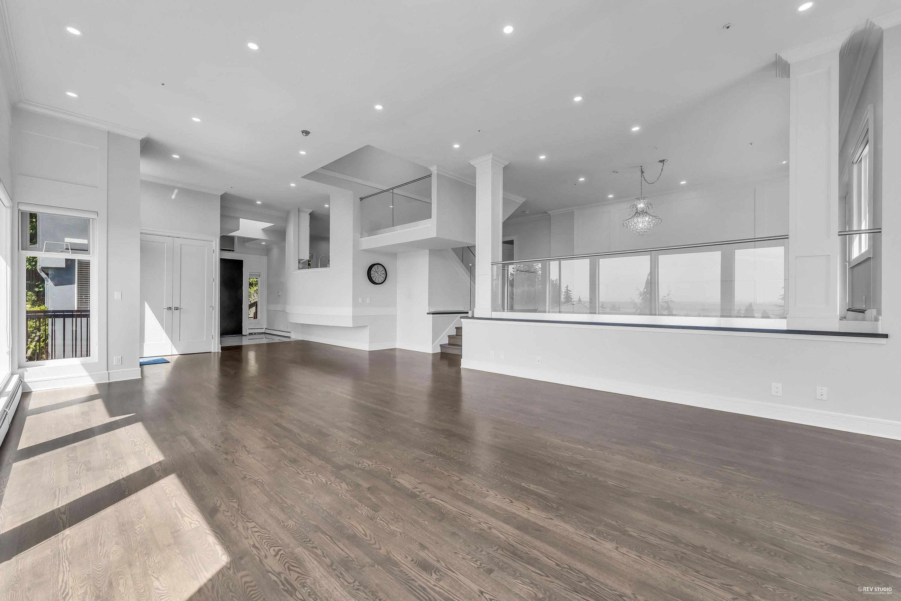 Listing image of 2611 WESTHILL WAY