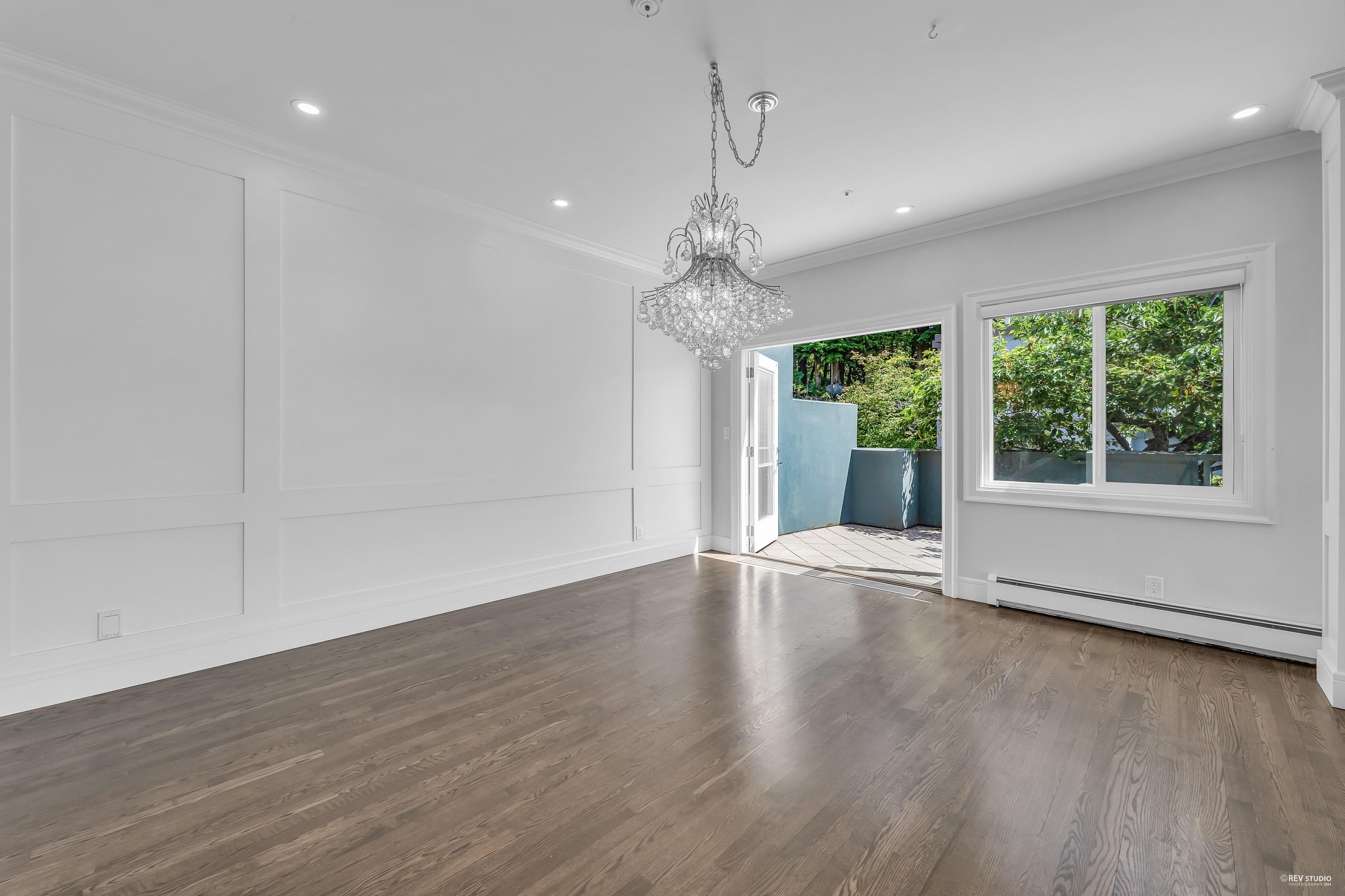 Listing image of 2611 WESTHILL WAY