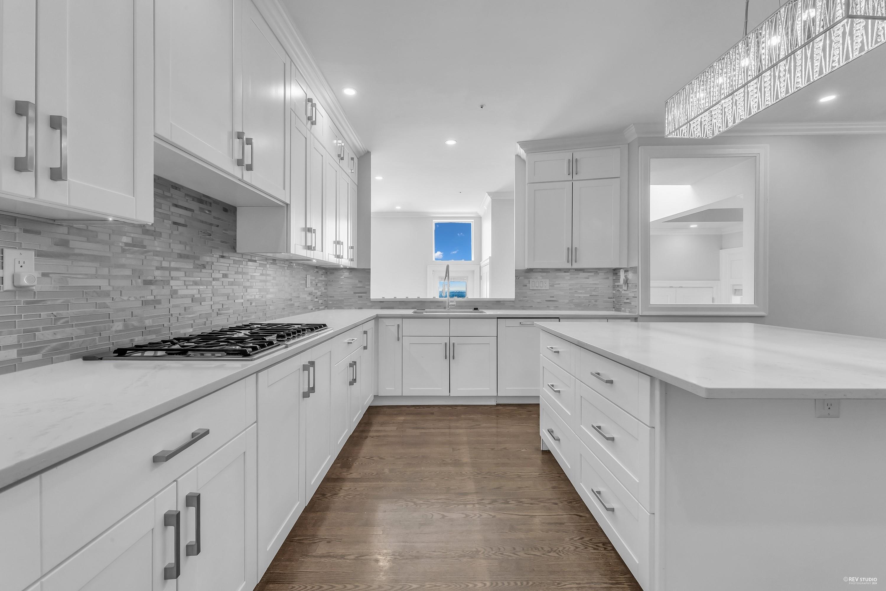 Listing image of 2611 WESTHILL WAY