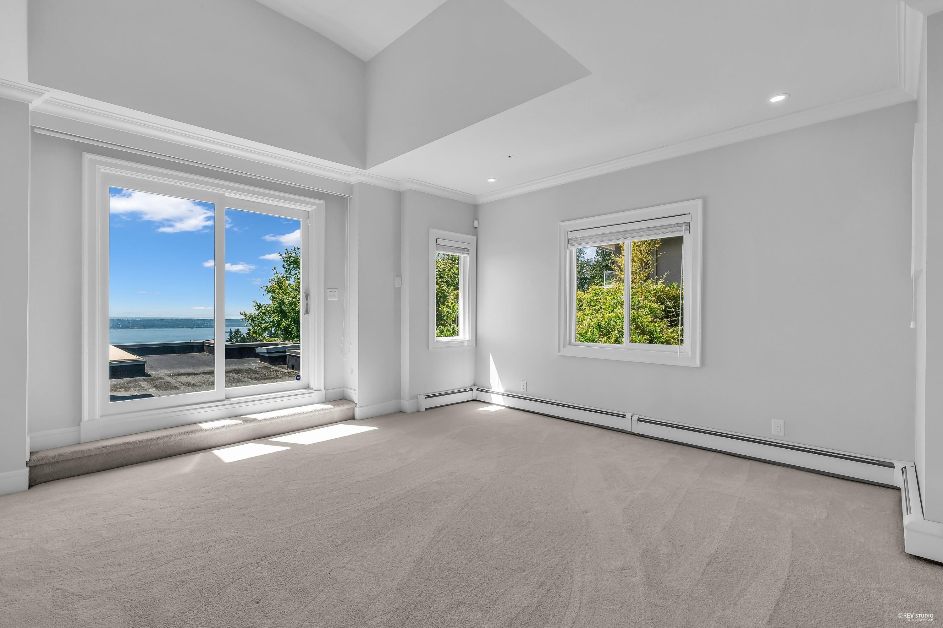 Listing image of 2611 WESTHILL WAY