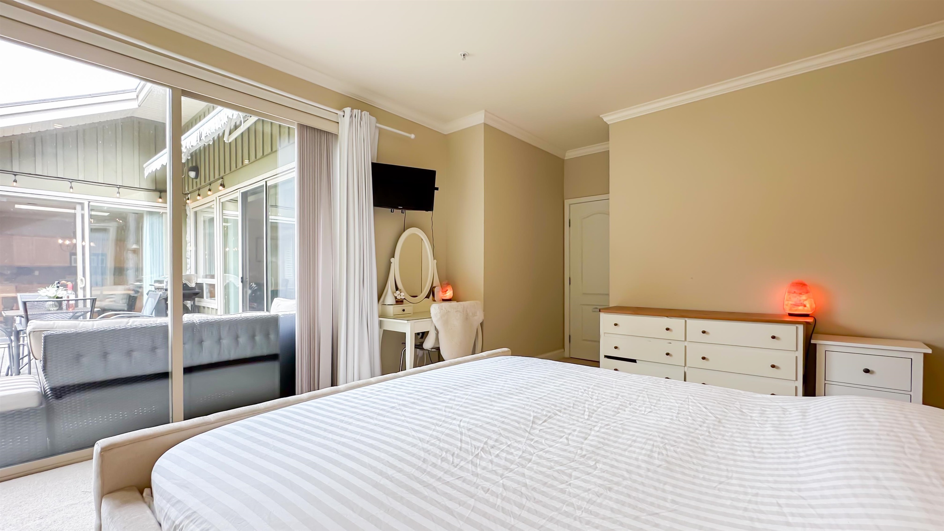 Listing image of 158 STONEGATE DRIVE