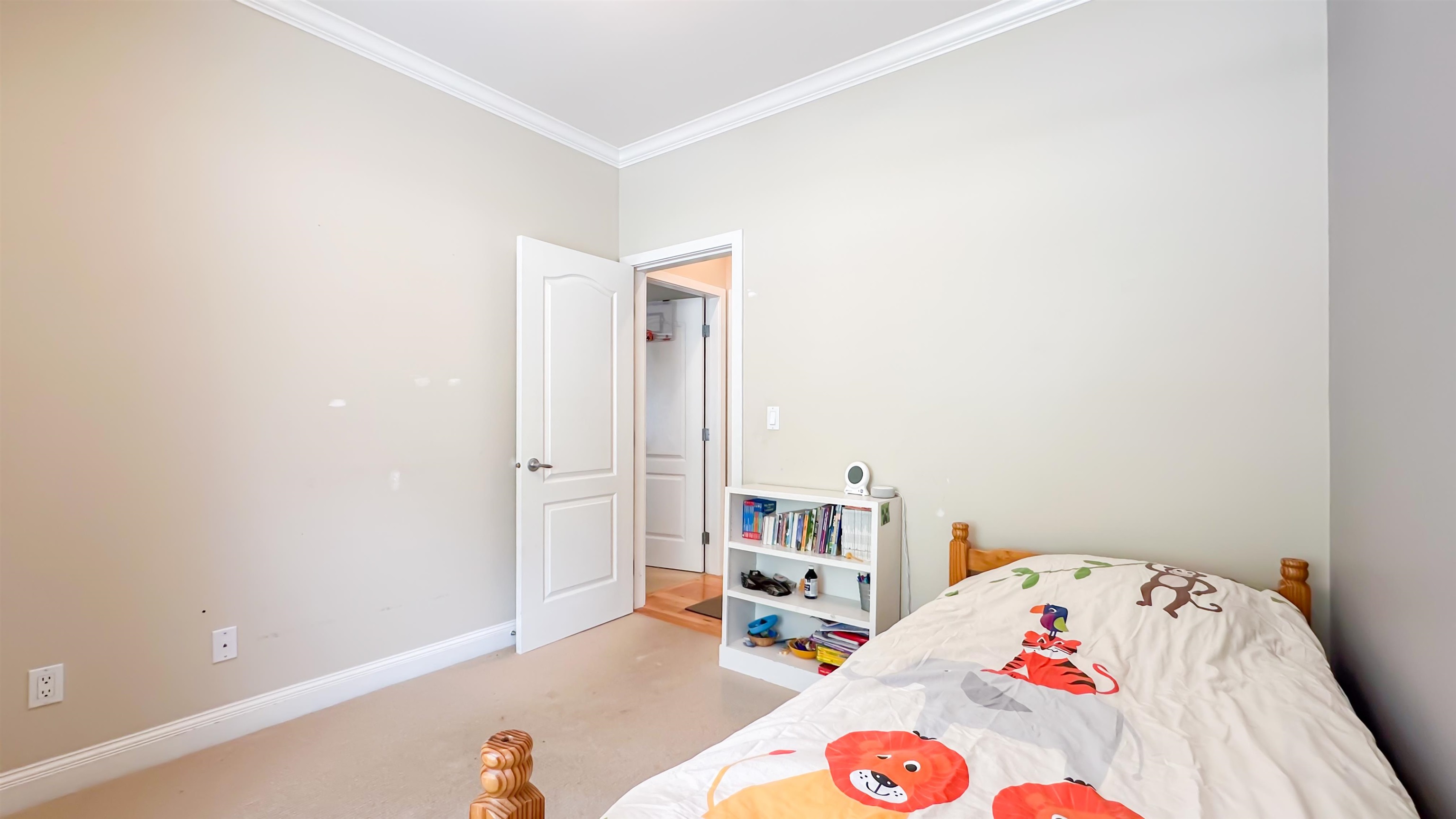 Listing image of 158 STONEGATE DRIVE