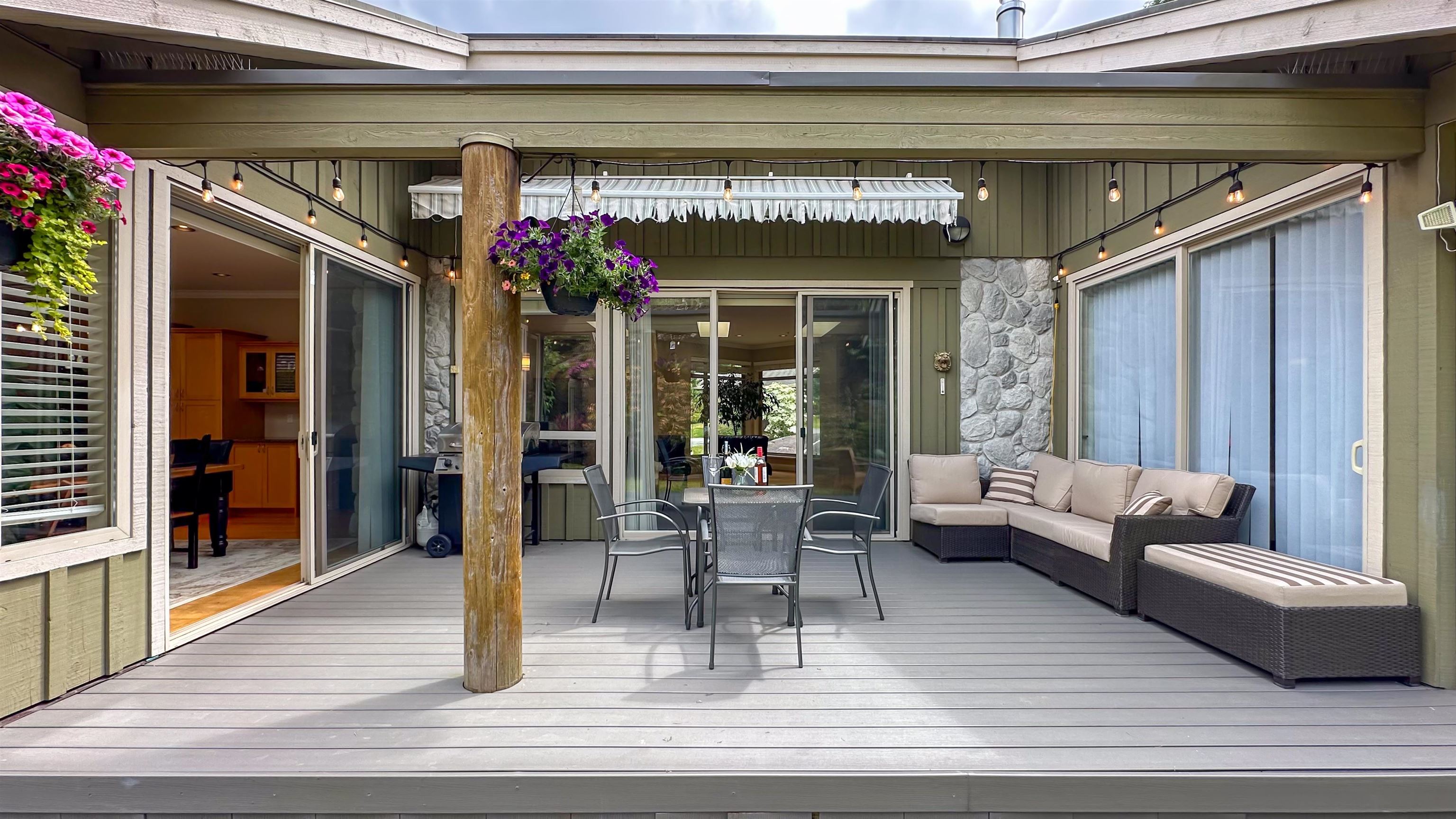 Listing image of 158 STONEGATE DRIVE