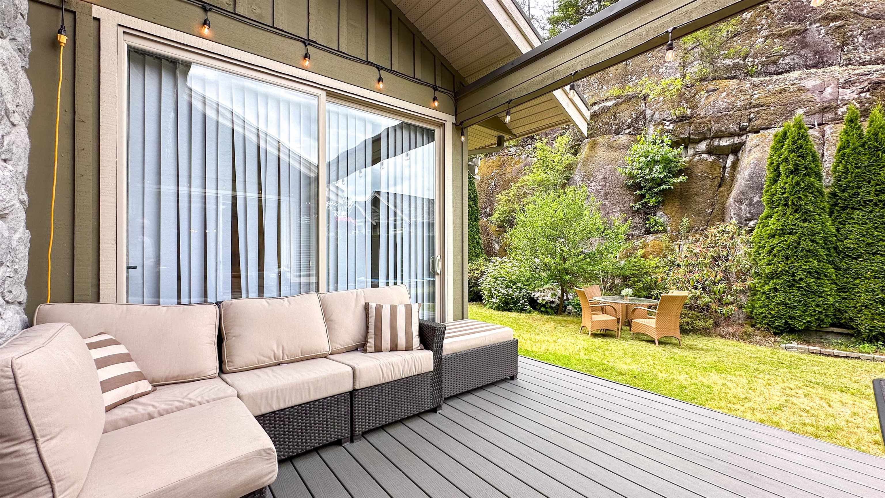 Listing image of 158 STONEGATE DRIVE