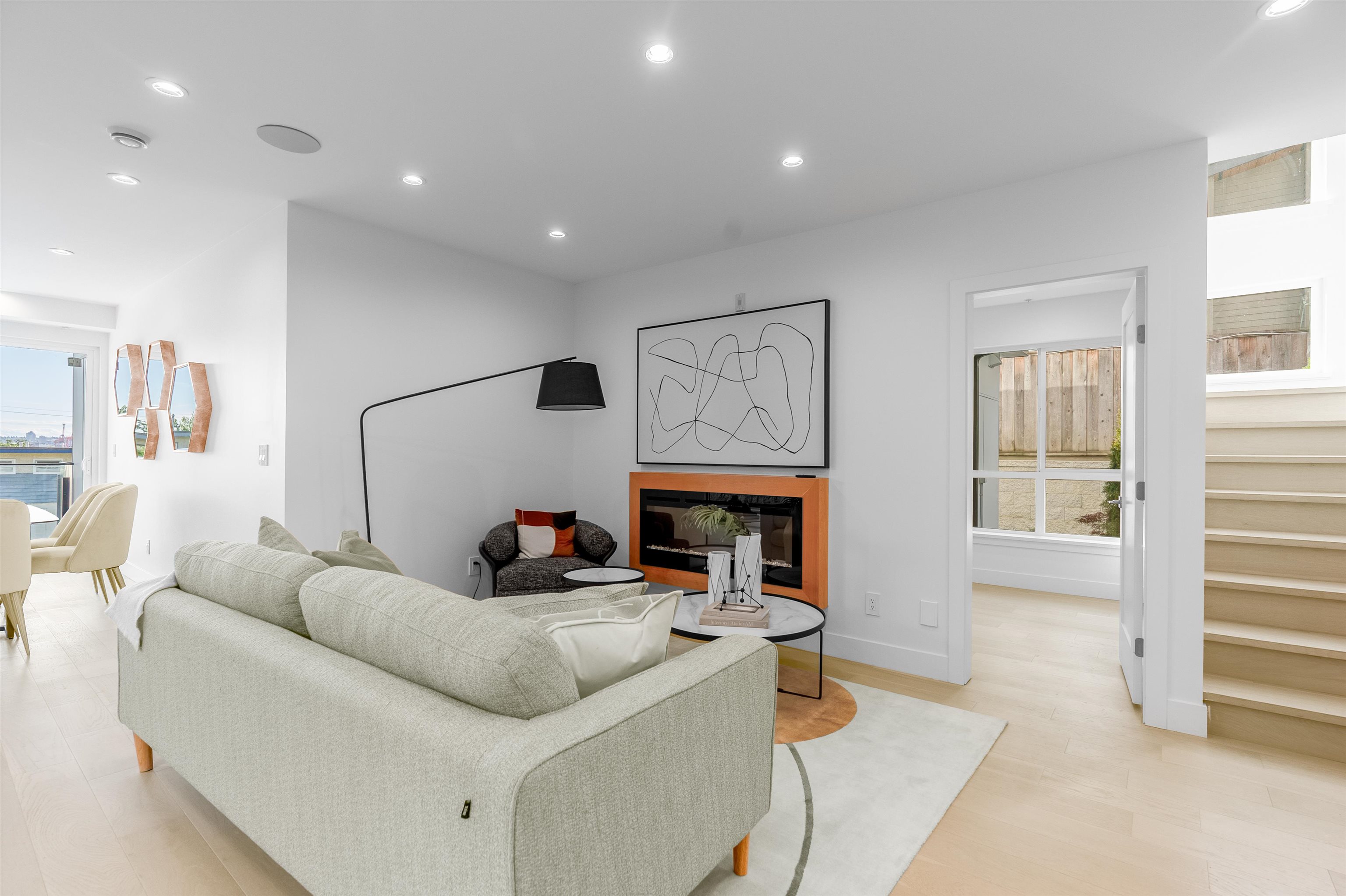 Listing image of 1 434 E 1ST STREET
