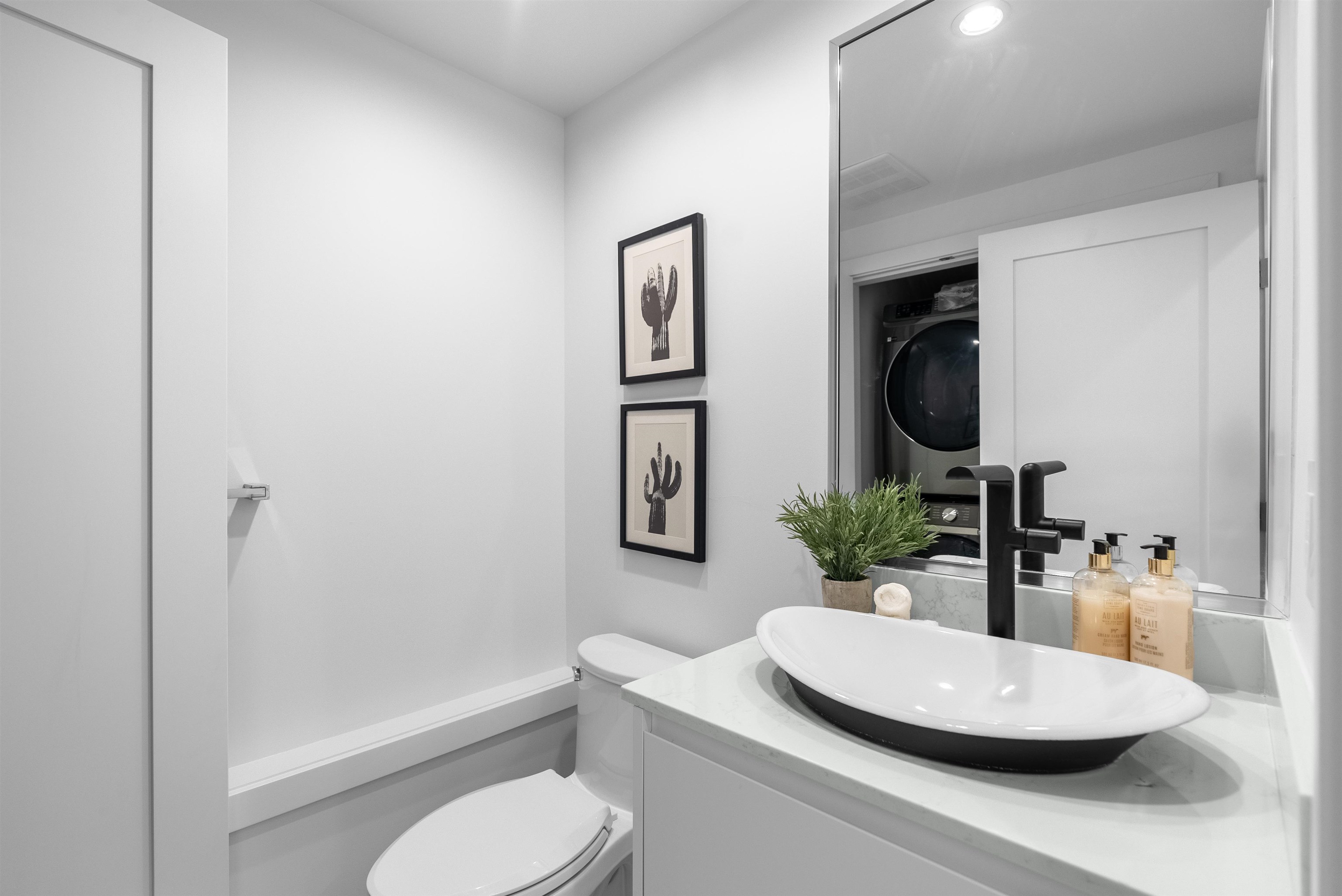 Listing image of 1 434 E 1ST STREET