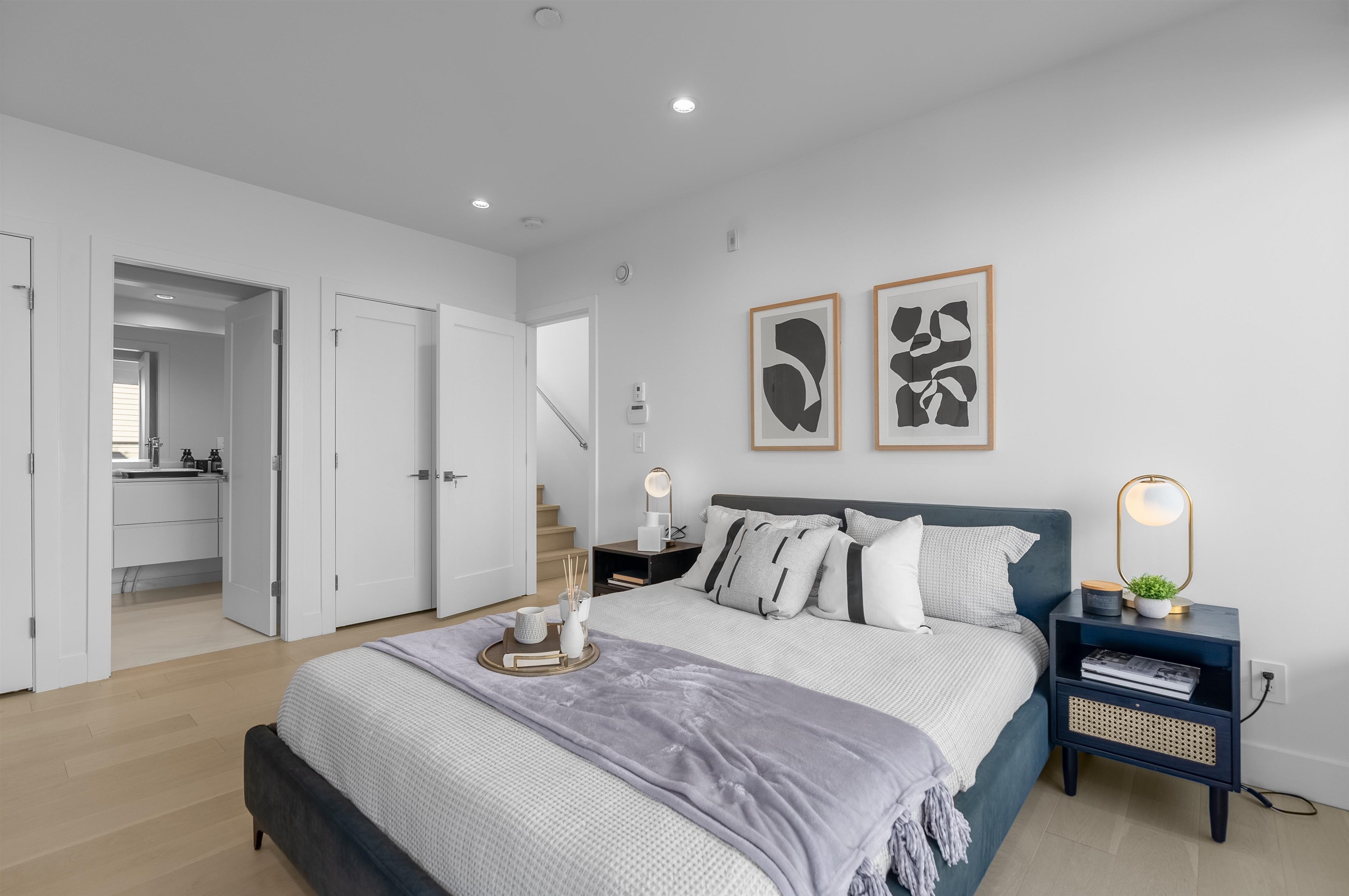 Listing image of 1 434 E 1ST STREET