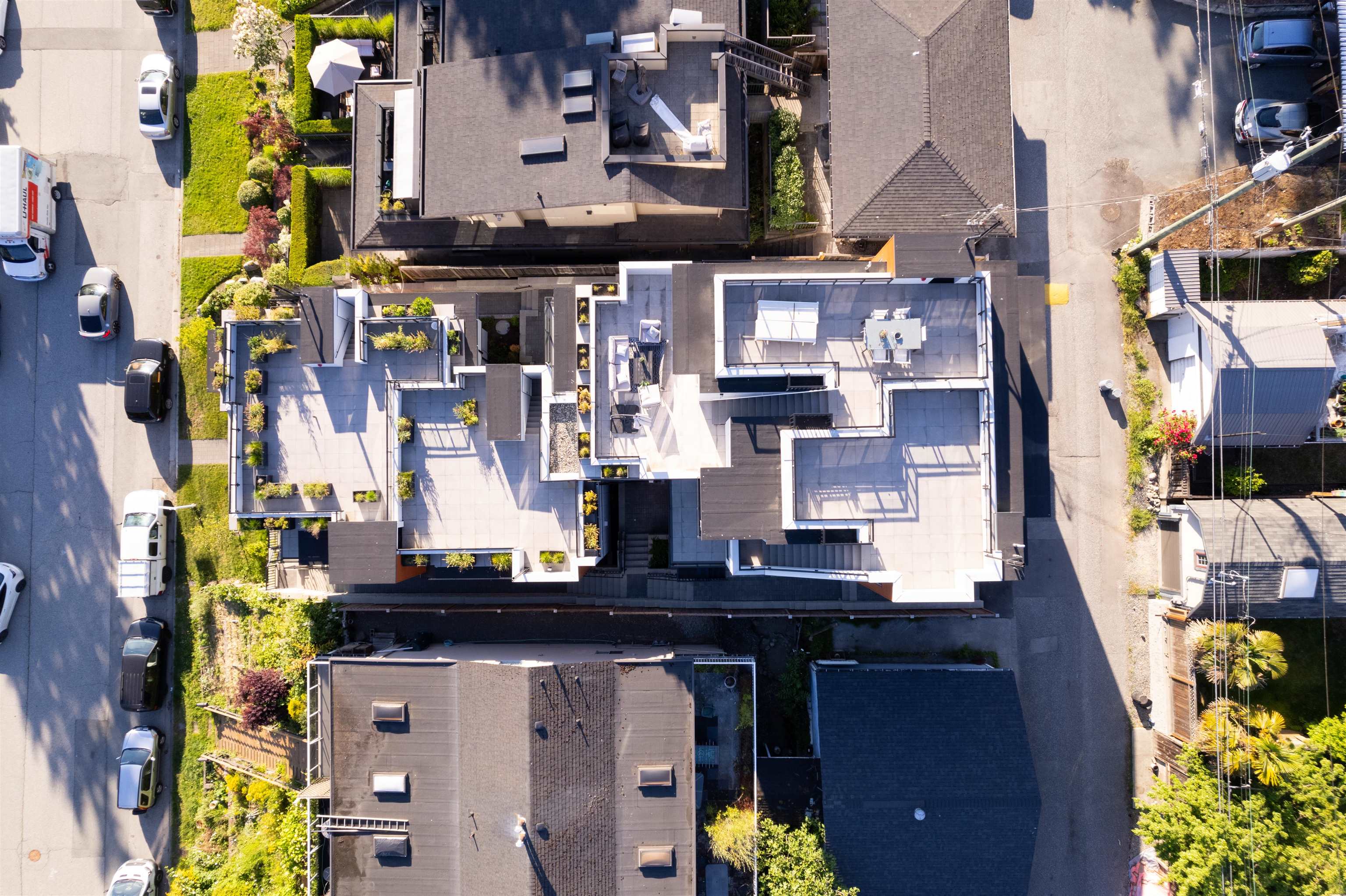 Listing image of 1 434 E 1ST STREET