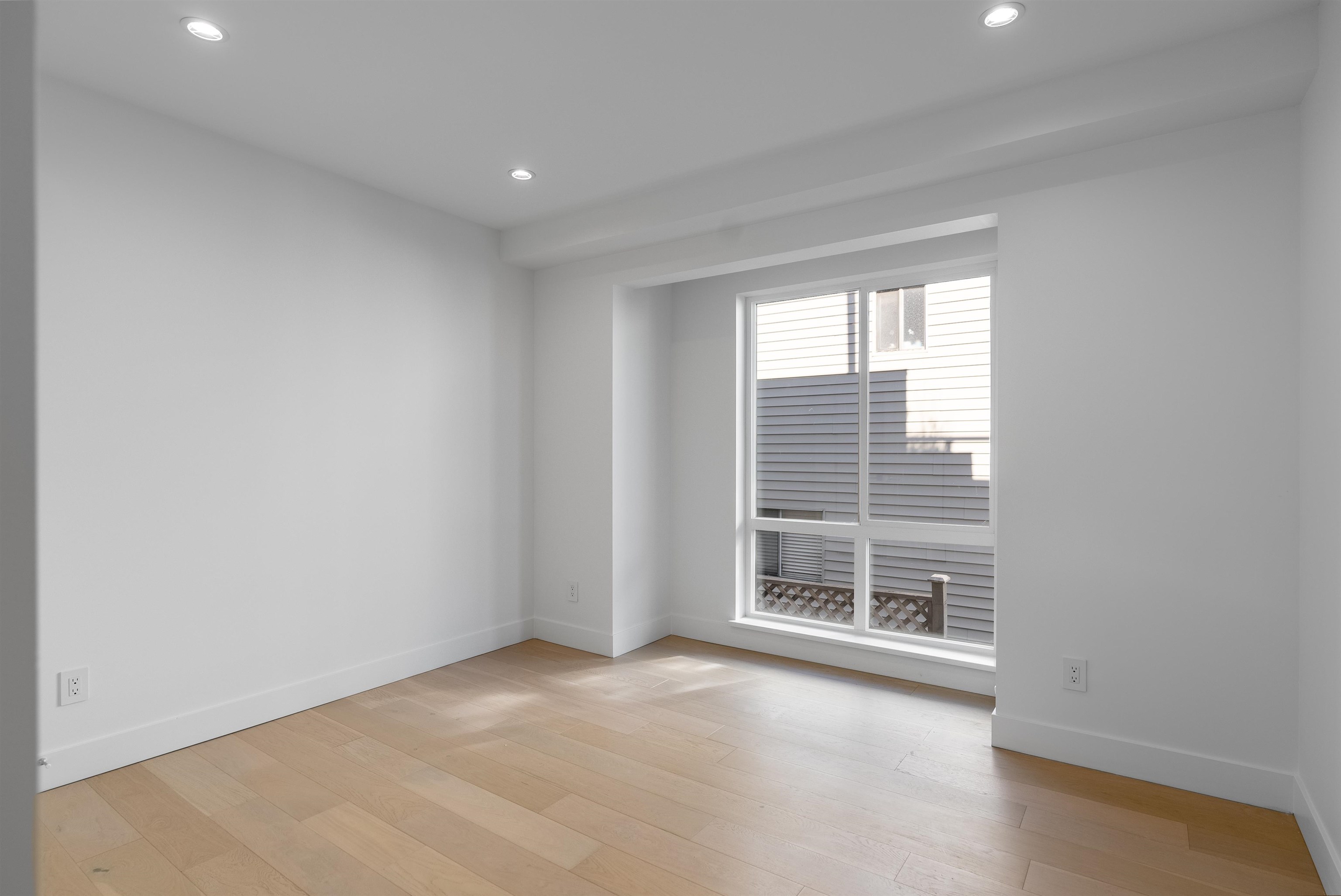 Listing image of 1 434 E 1ST STREET