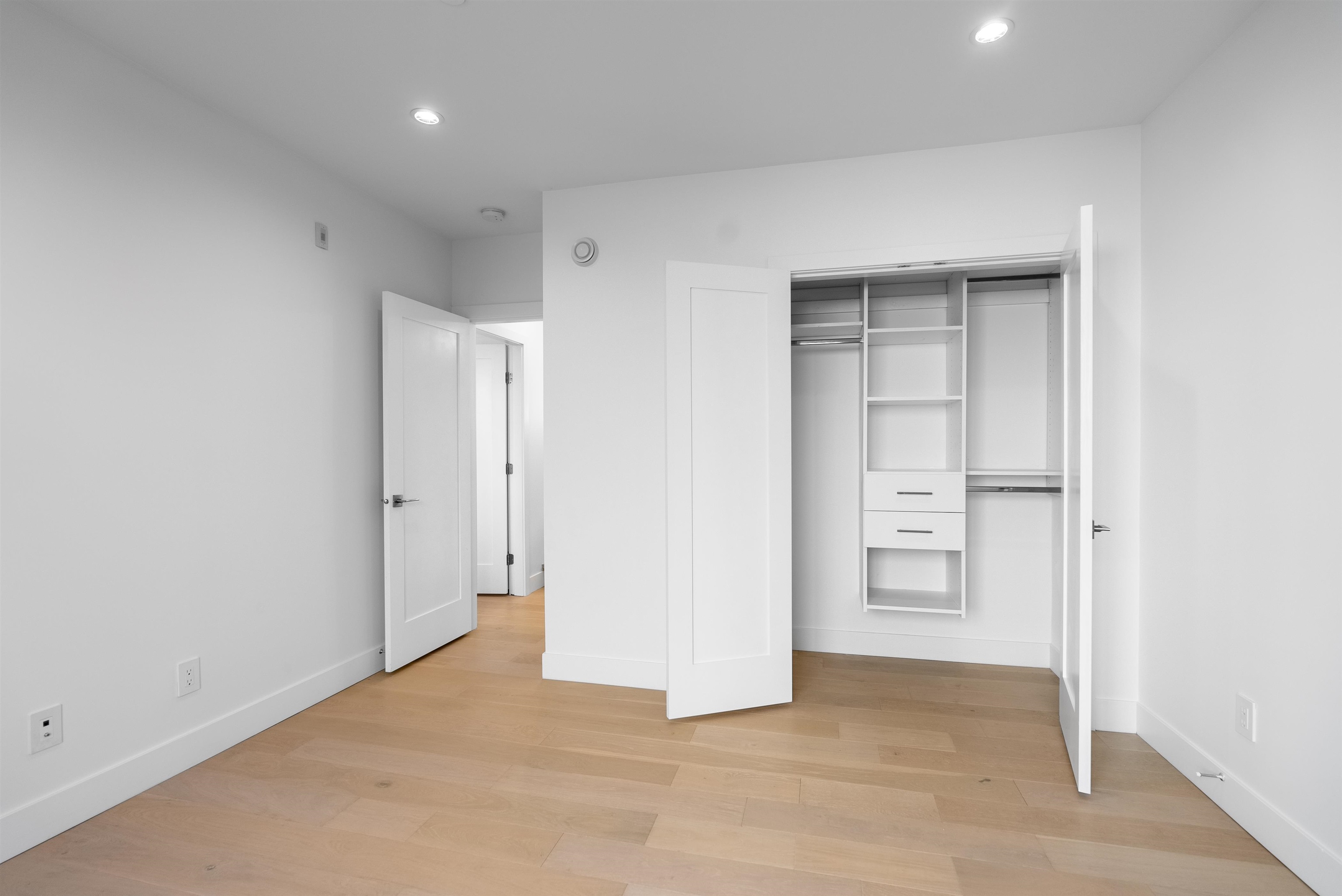 Listing image of 1 434 E 1ST STREET
