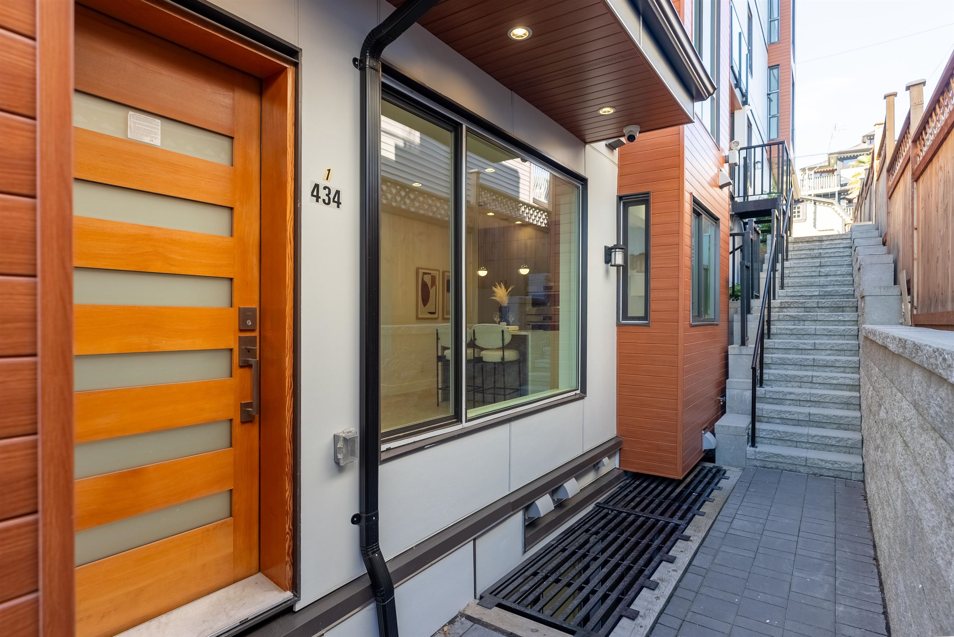 Listing image of 1 434 E 1ST STREET