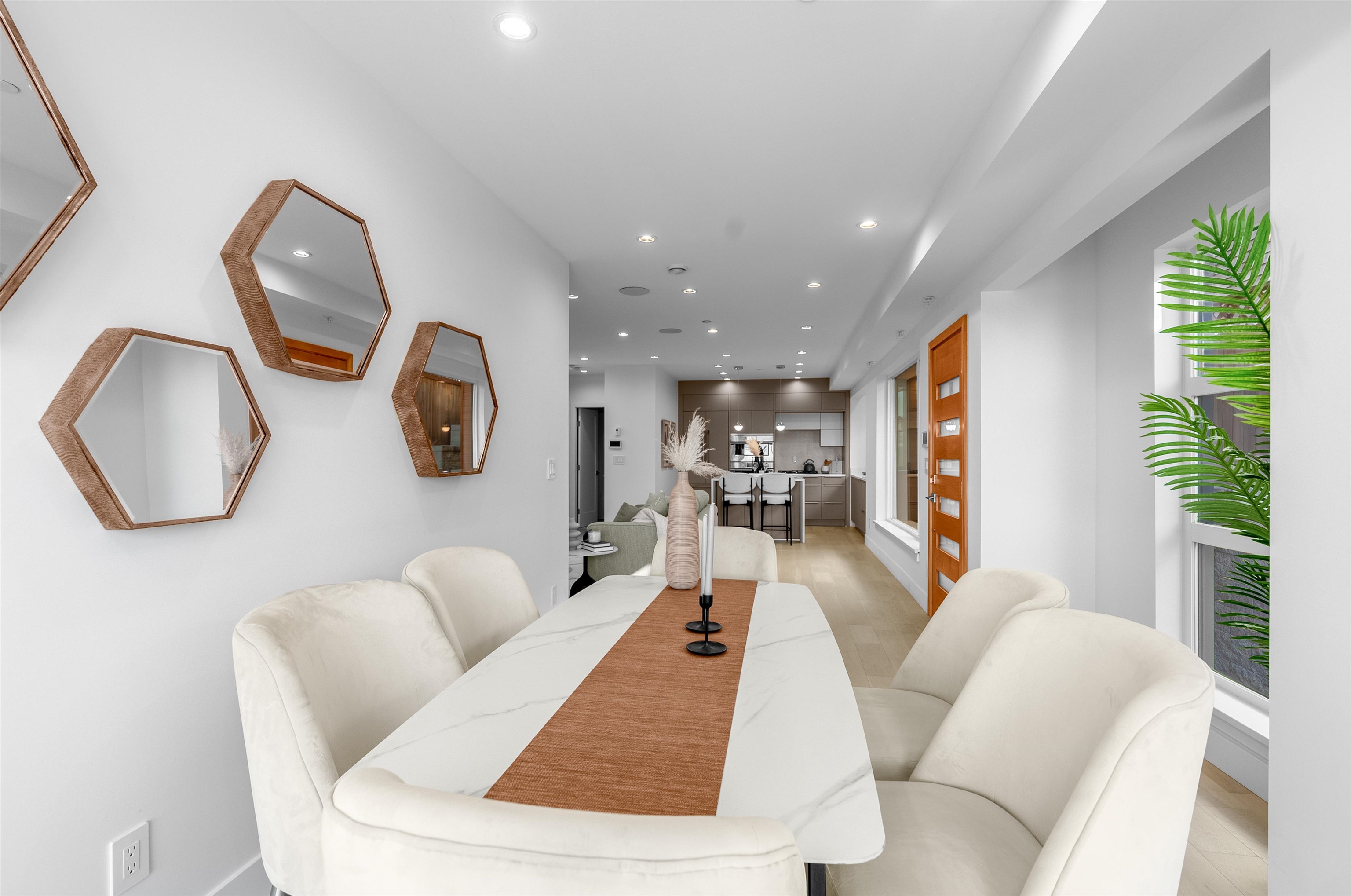 Listing image of 1 434 E 1ST STREET