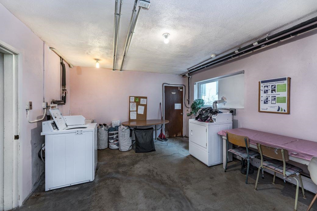 Listing image of 6 369 W 4TH STREET