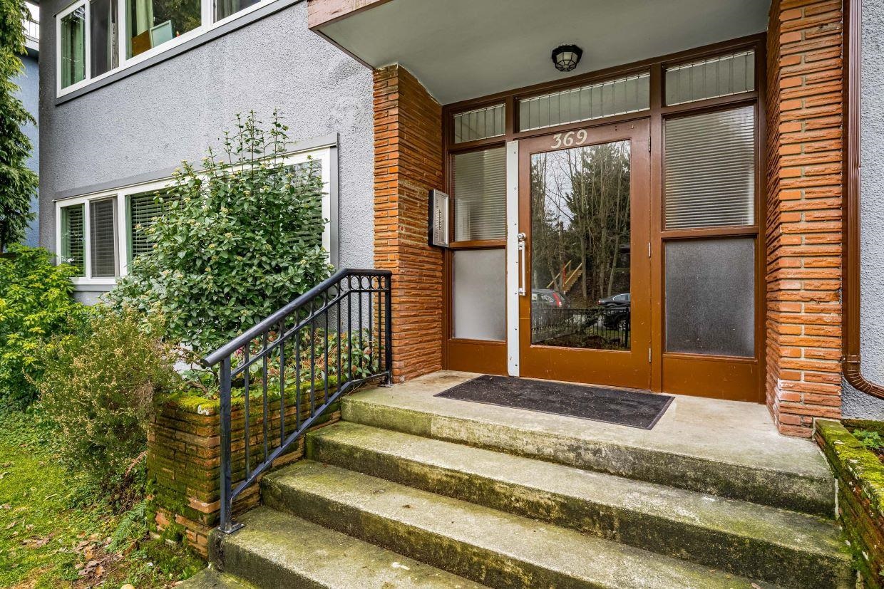 Listing image of 6 369 W 4TH STREET