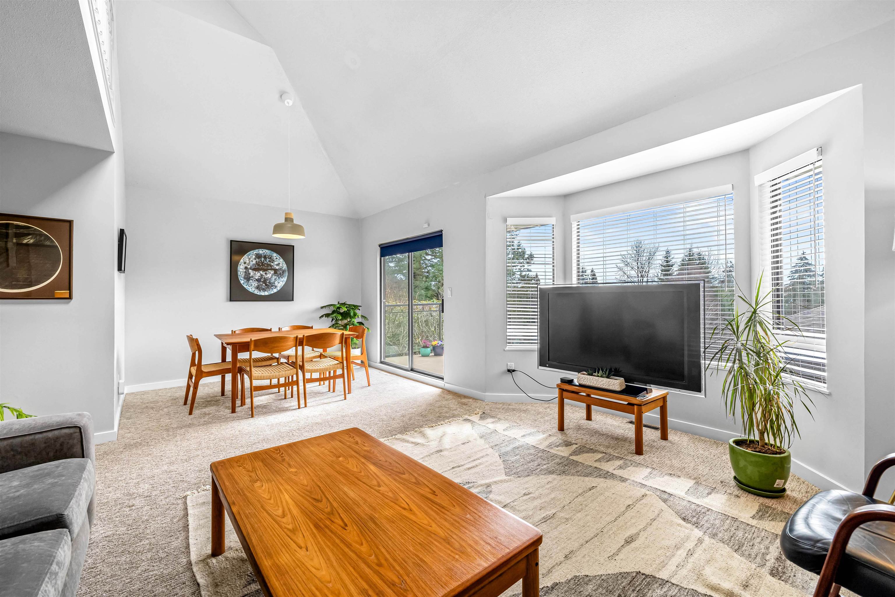 Listing image of 5709 OWL COURT