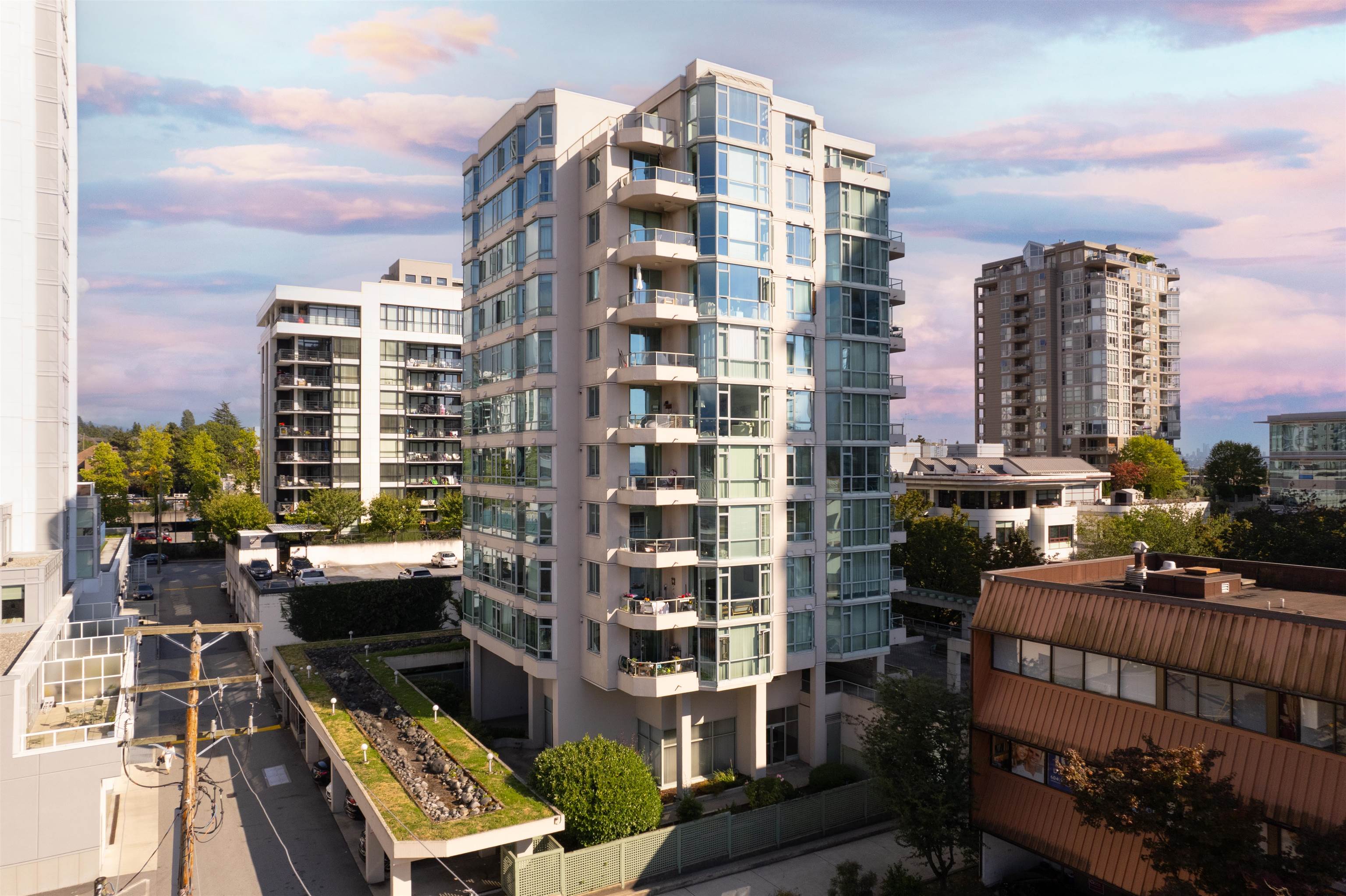 Listing image of 1203 140 E 14TH STREET