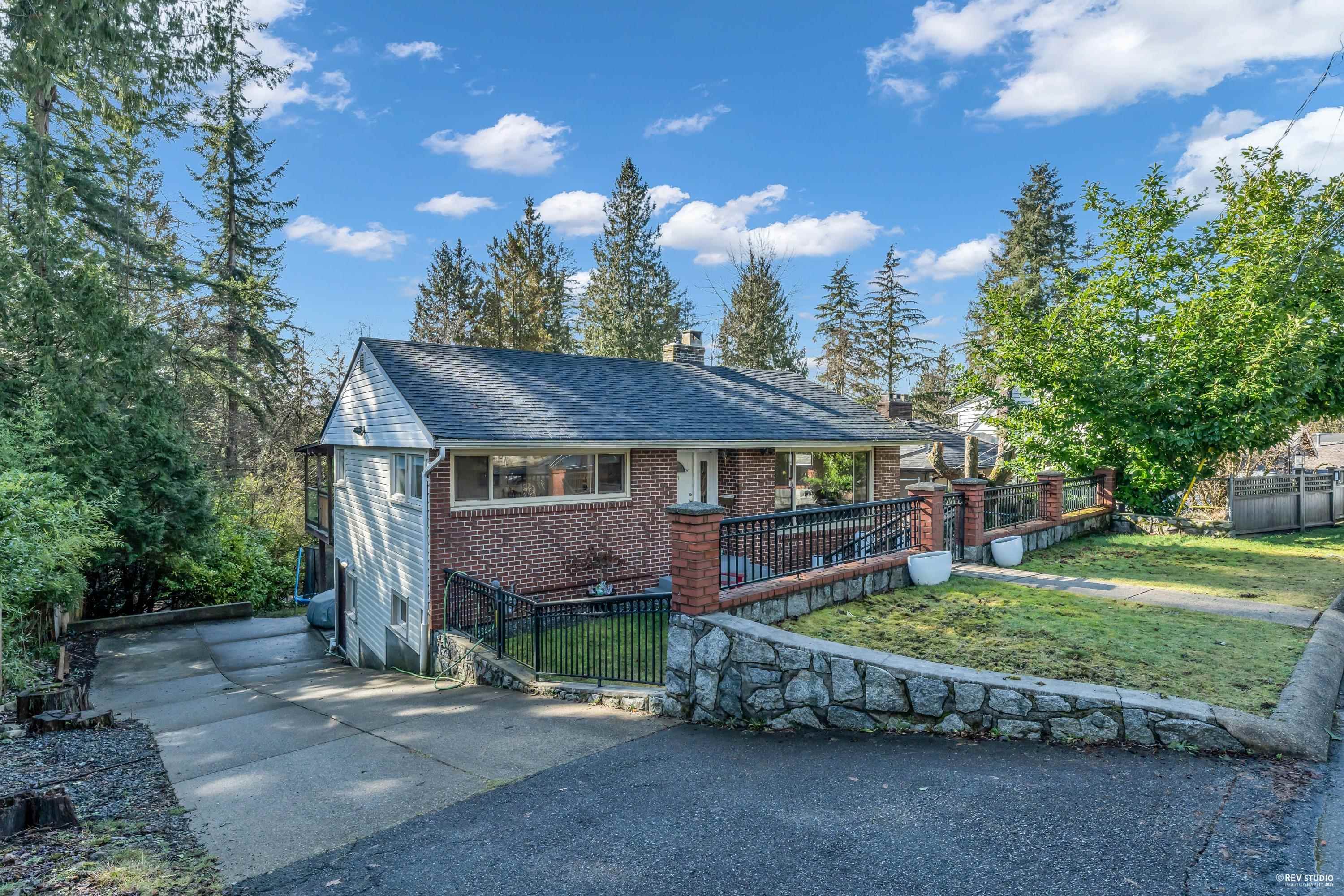 Listing image of 441 TEMPE CRESCENT