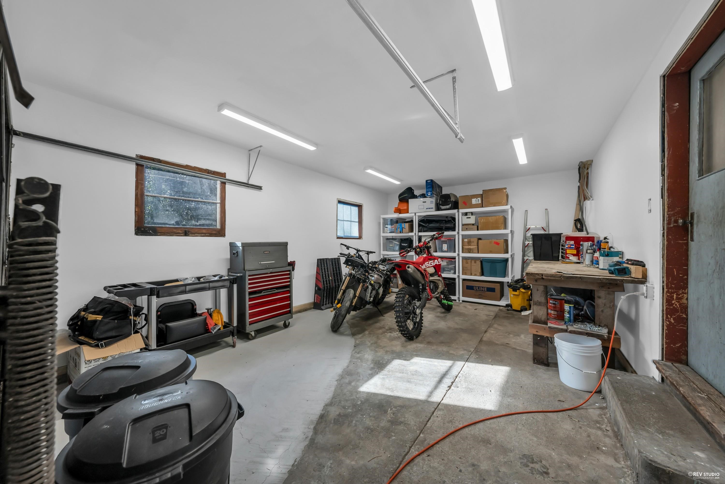 Listing image of 441 TEMPE CRESCENT