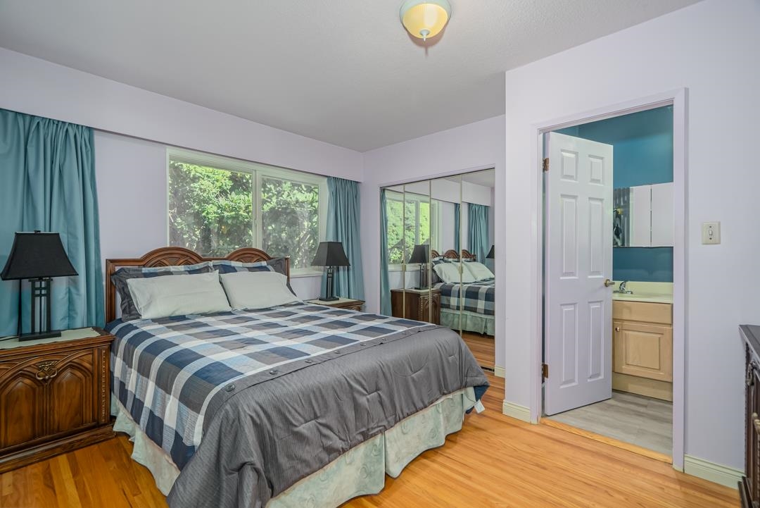 Listing image of 1069 SHAVINGTON STREET