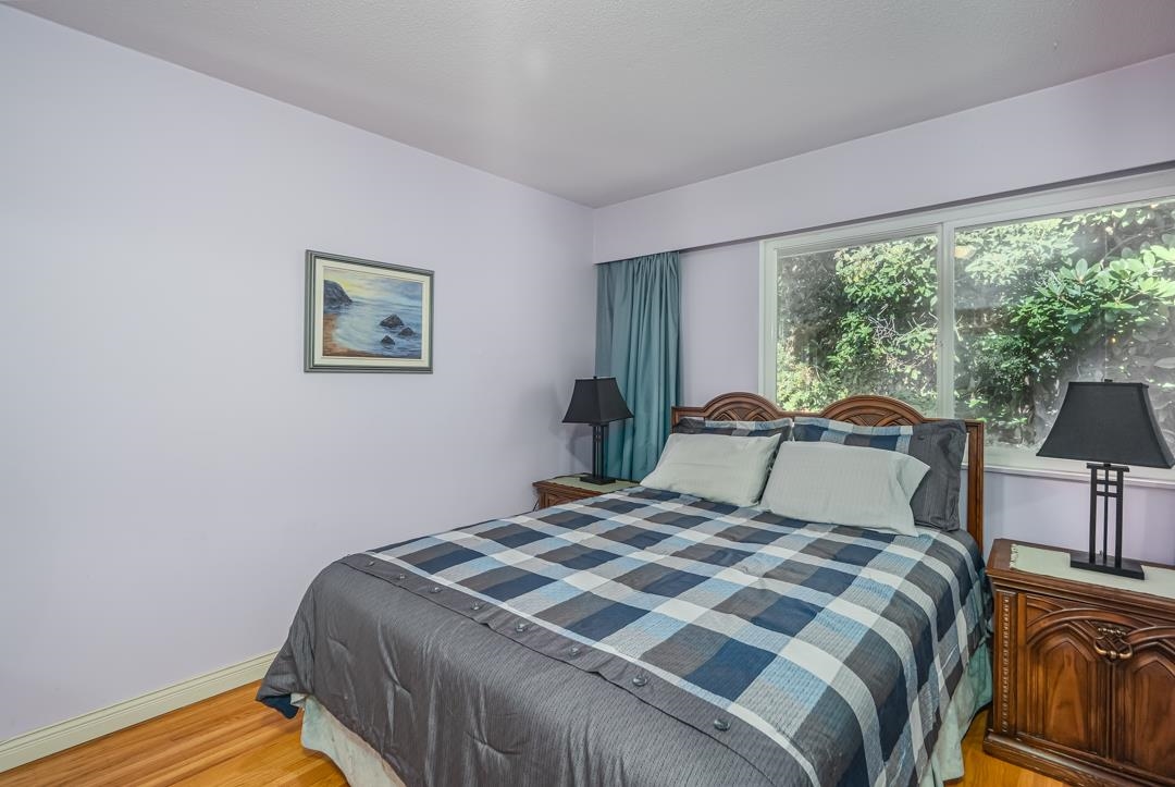 Listing image of 1069 SHAVINGTON STREET