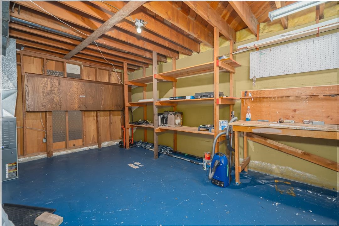 Listing image of 1069 SHAVINGTON STREET