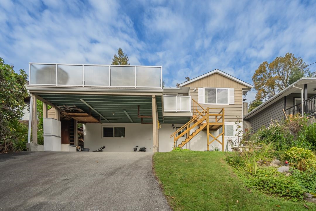 Listing image of 1069 SHAVINGTON STREET