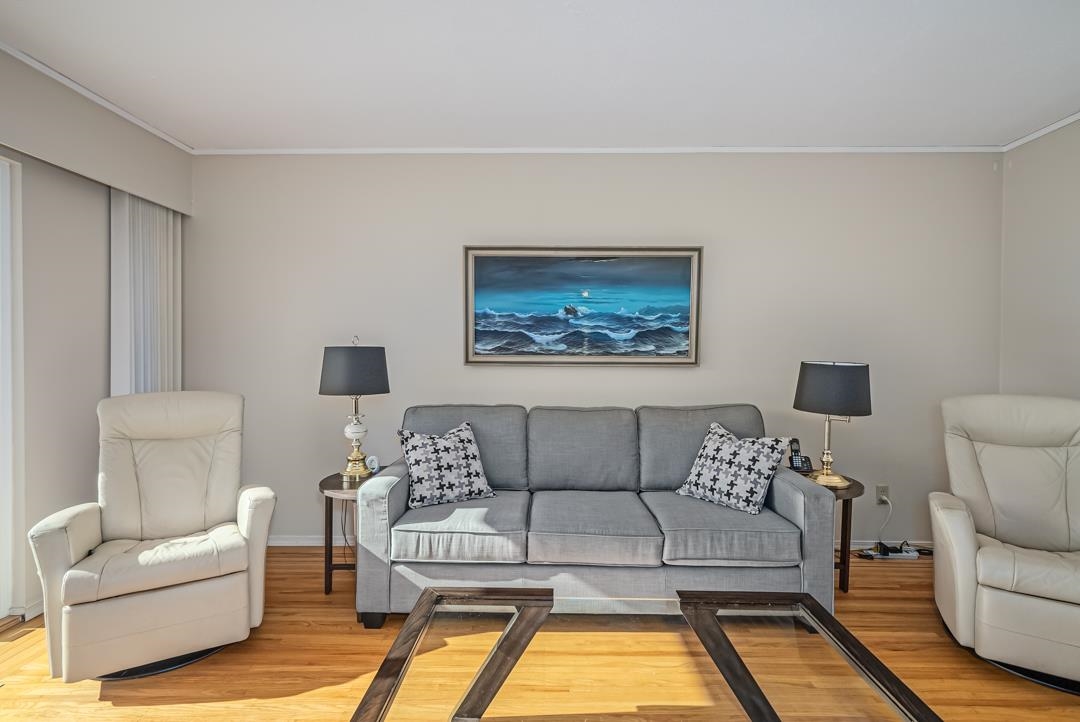 Listing image of 1069 SHAVINGTON STREET