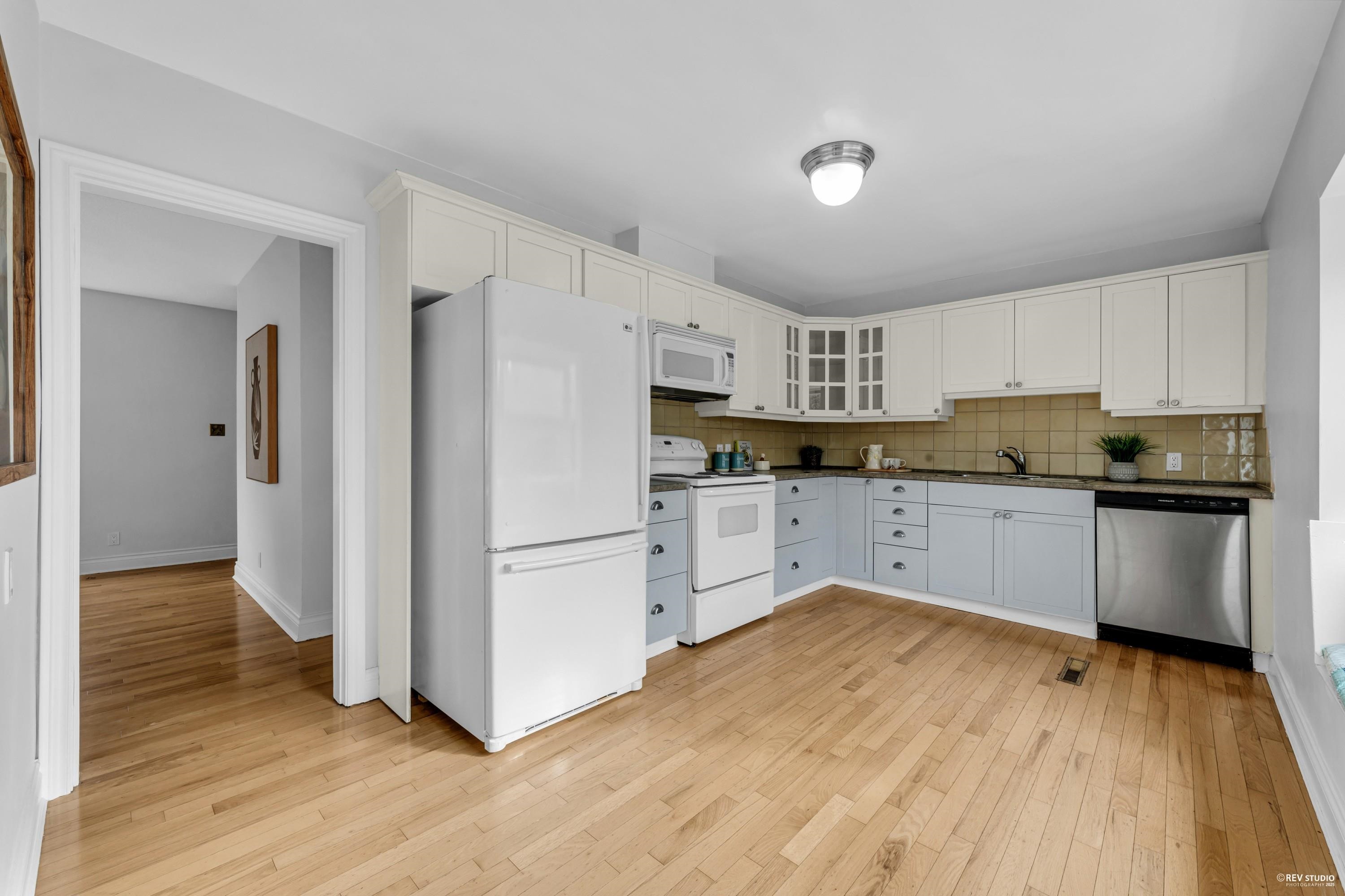 Listing image of 1033 KENNEDY AVENUE
