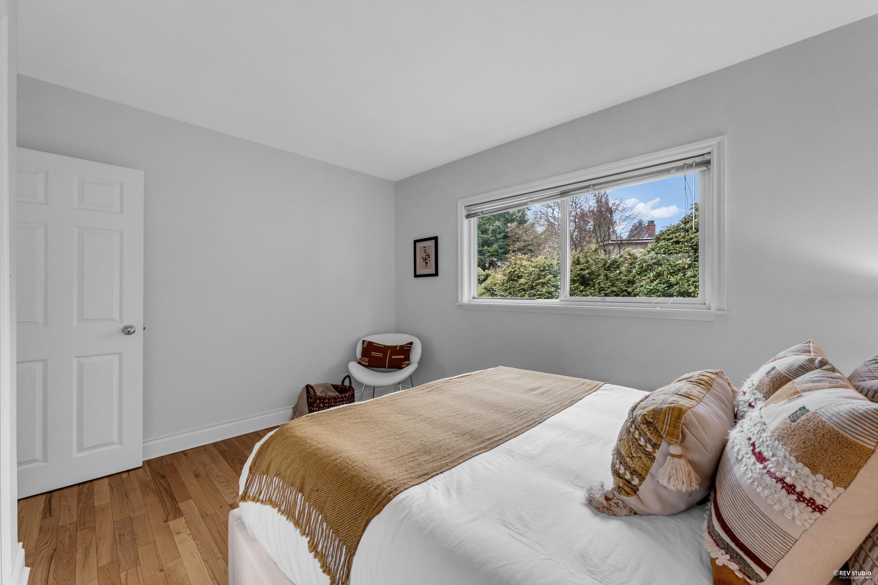 Listing image of 1033 KENNEDY AVENUE
