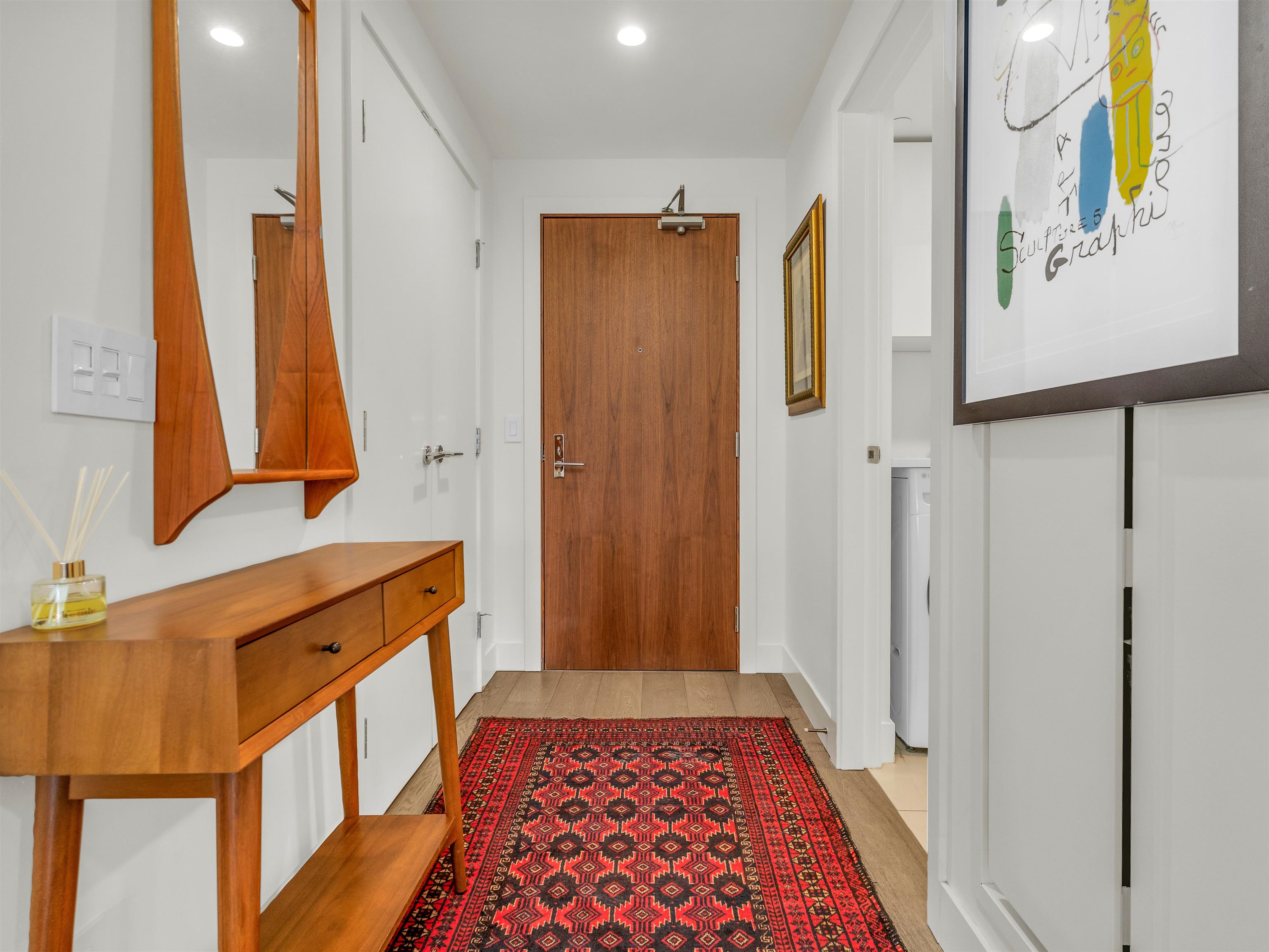 Listing image of 505 177 W 3RD STREET