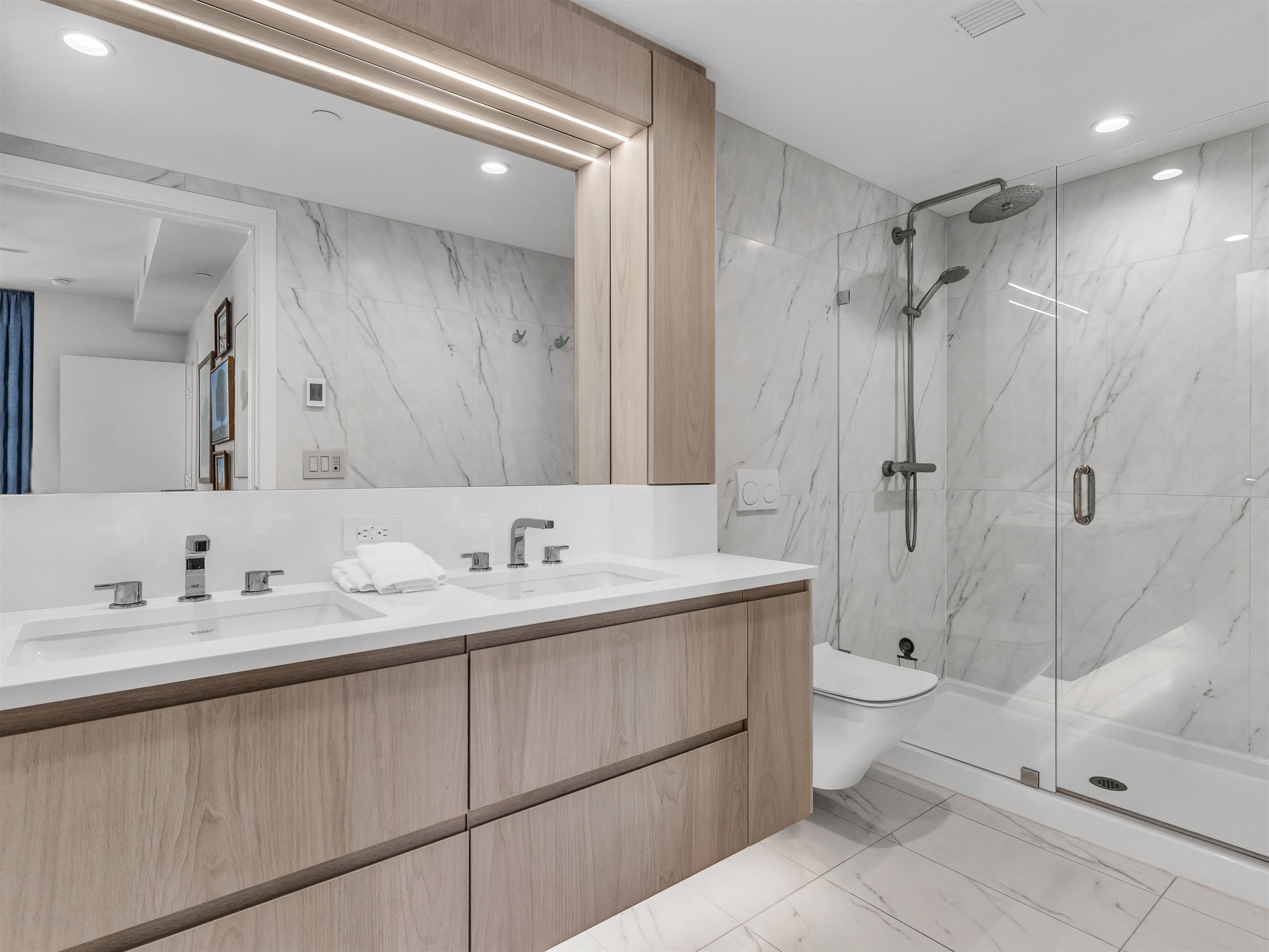 Listing image of 505 177 W 3RD STREET