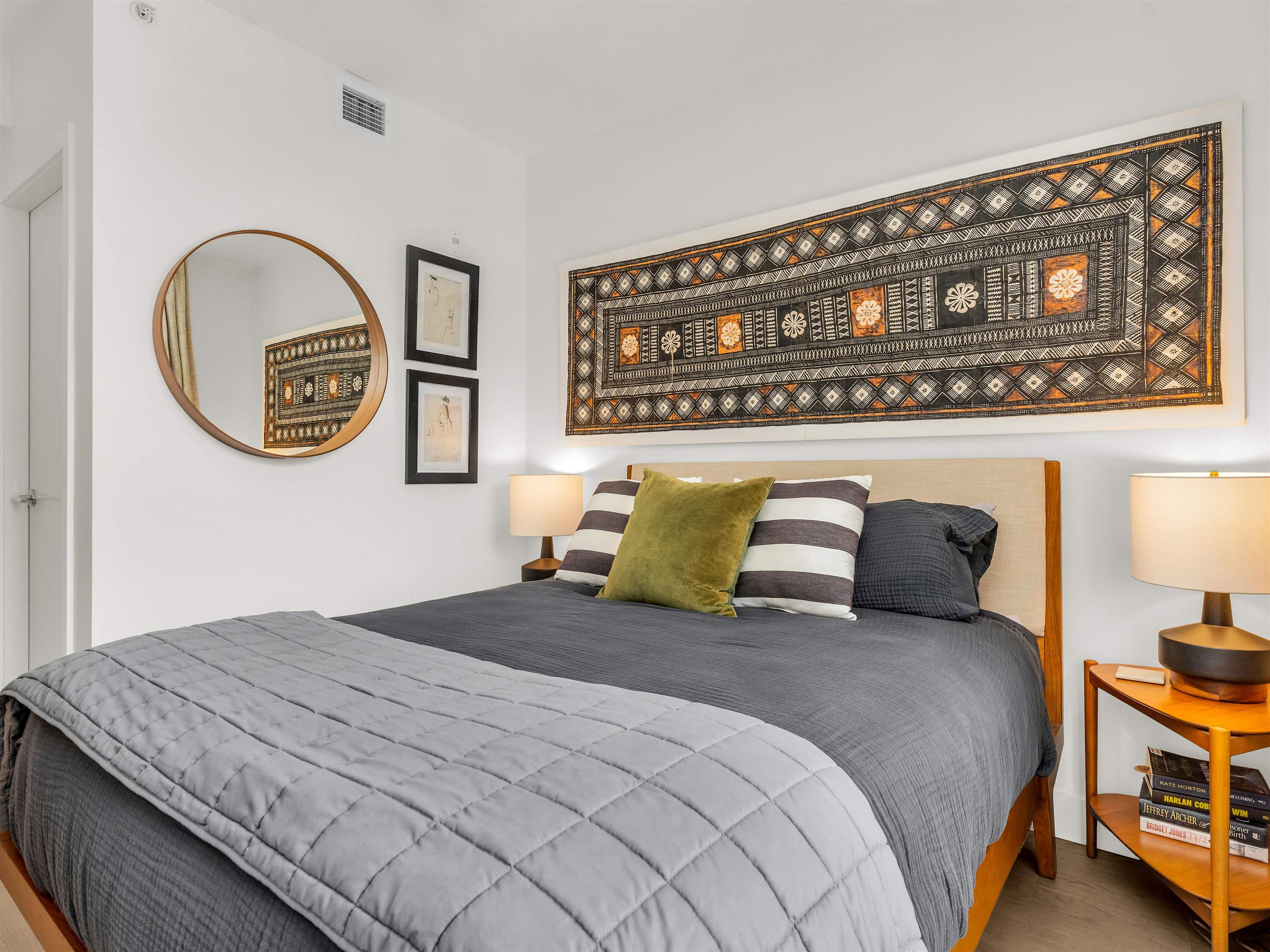 Listing image of 505 177 W 3RD STREET