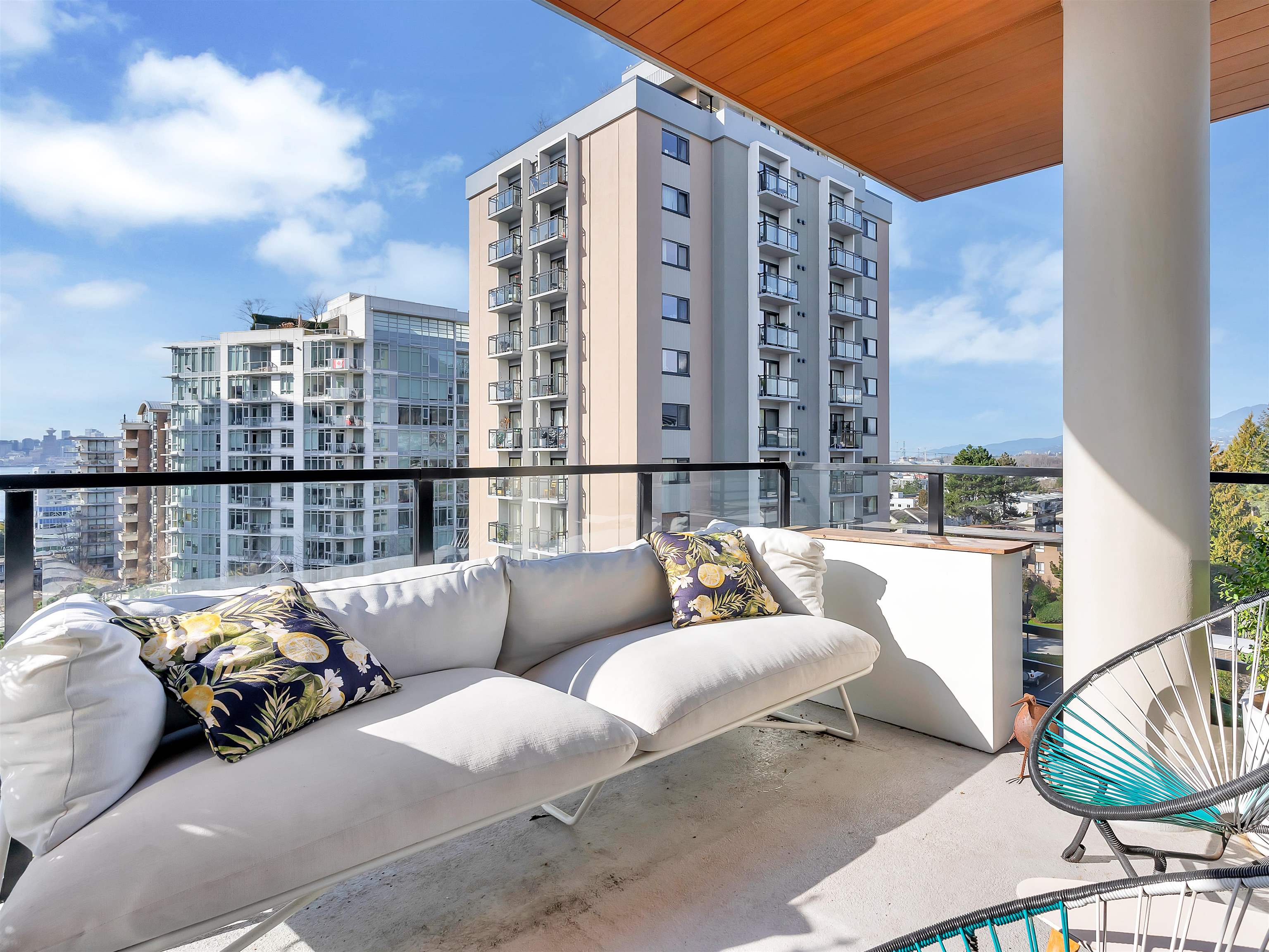 Listing image of 505 177 W 3RD STREET