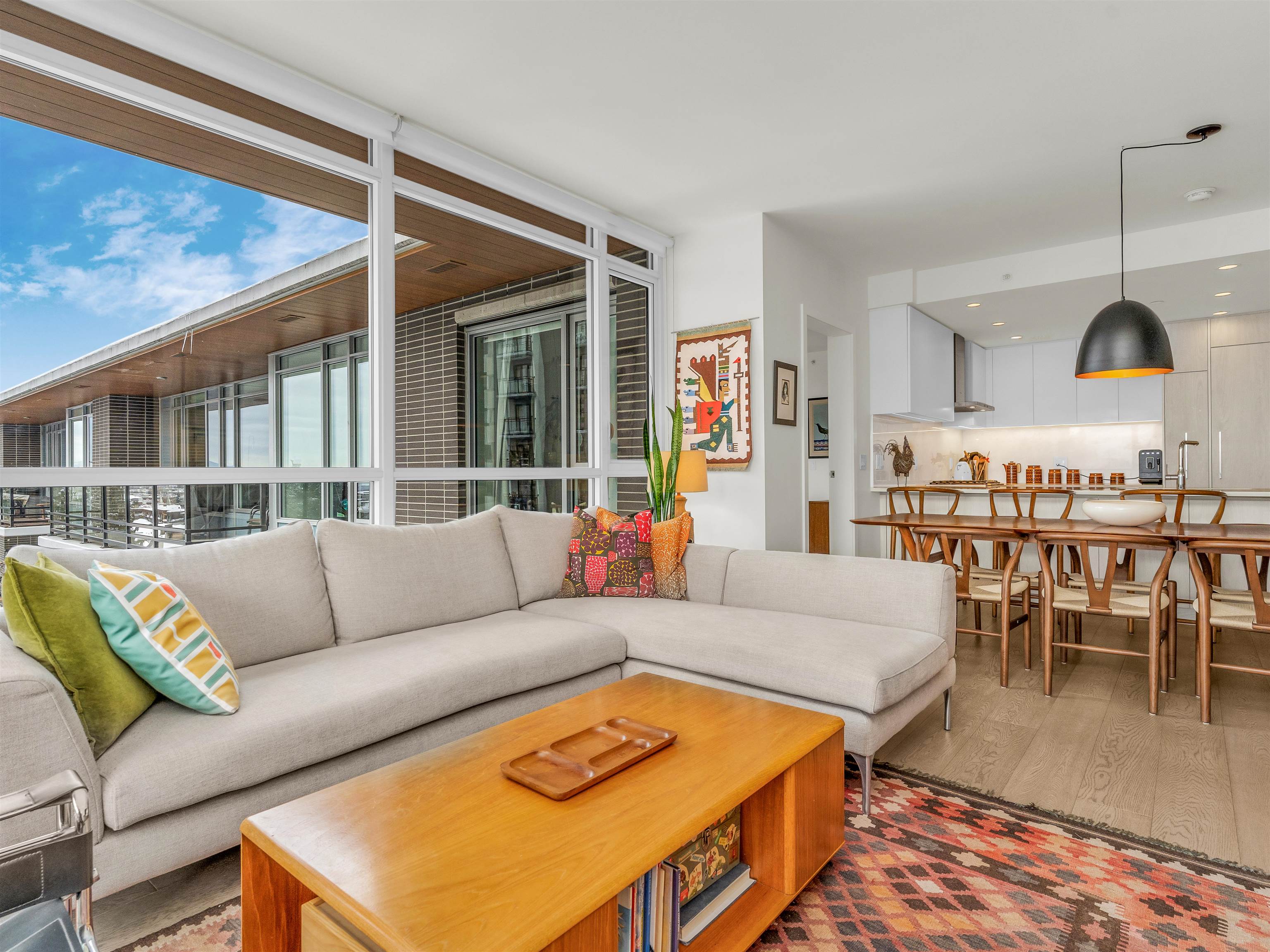 Listing image of 505 177 W 3RD STREET