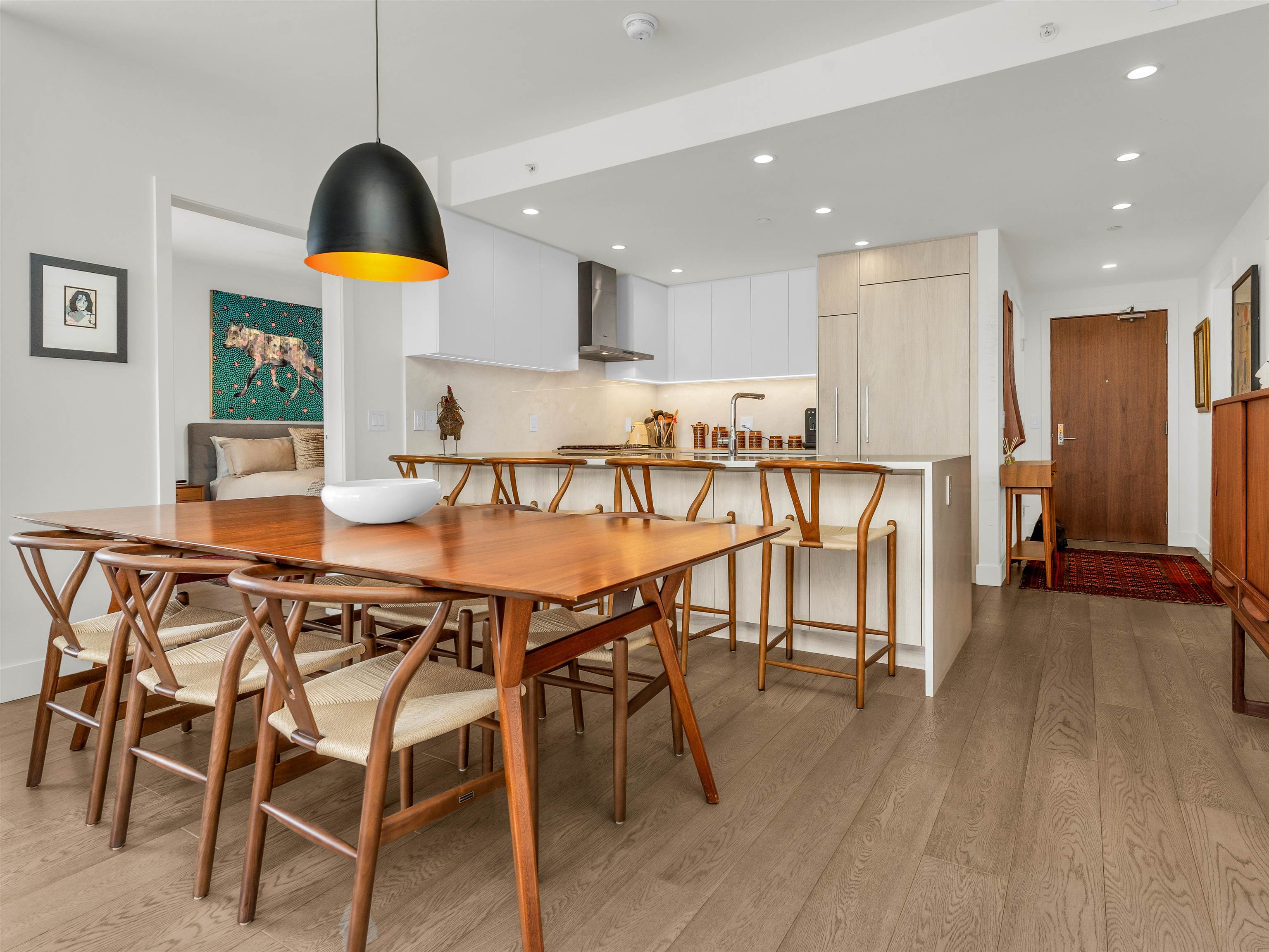 Listing image of 505 177 W 3RD STREET