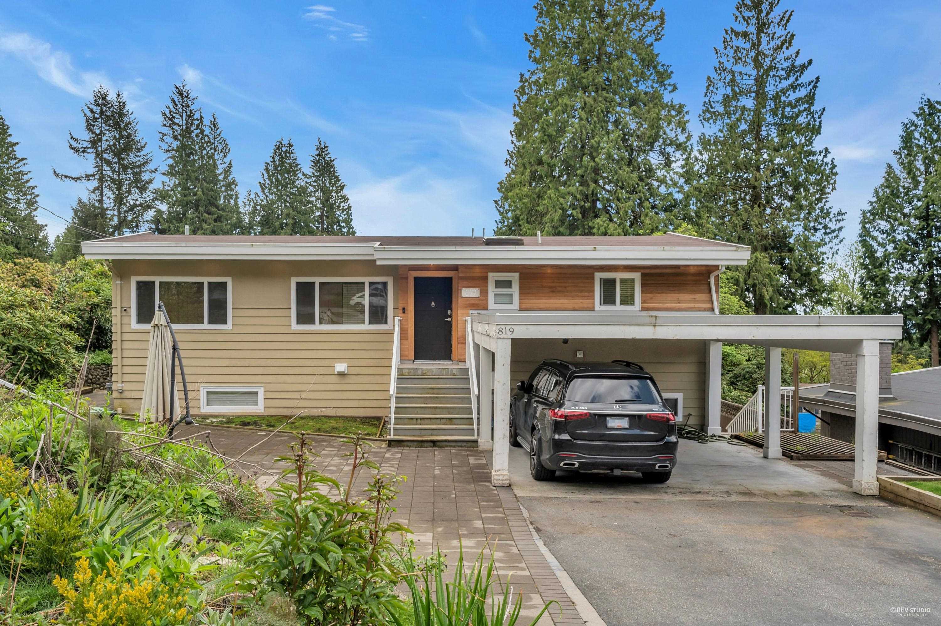 819 PROSPECT AVENUE