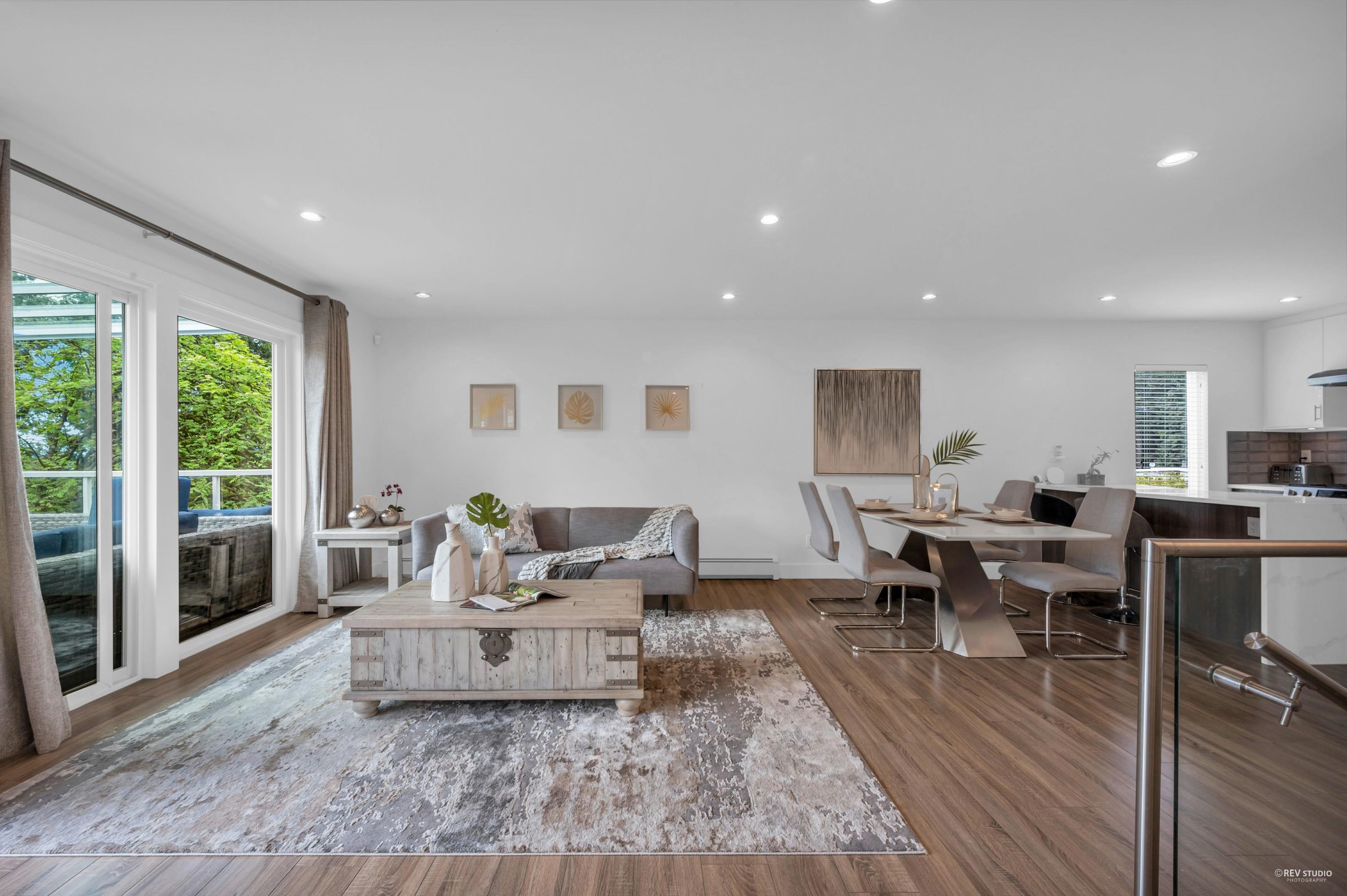 Listing image of 819 PROSPECT AVENUE