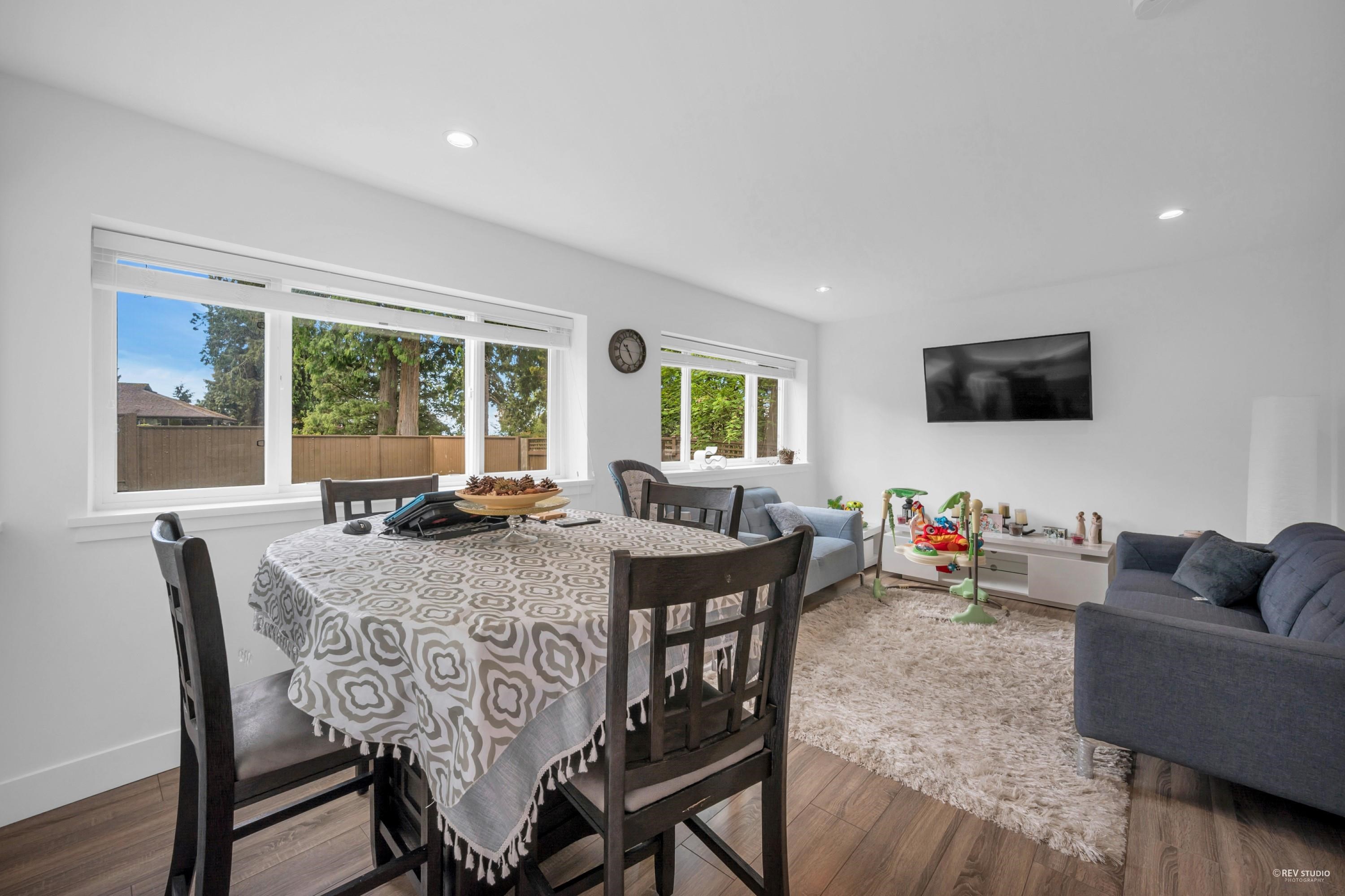 Listing image of 819 PROSPECT AVENUE