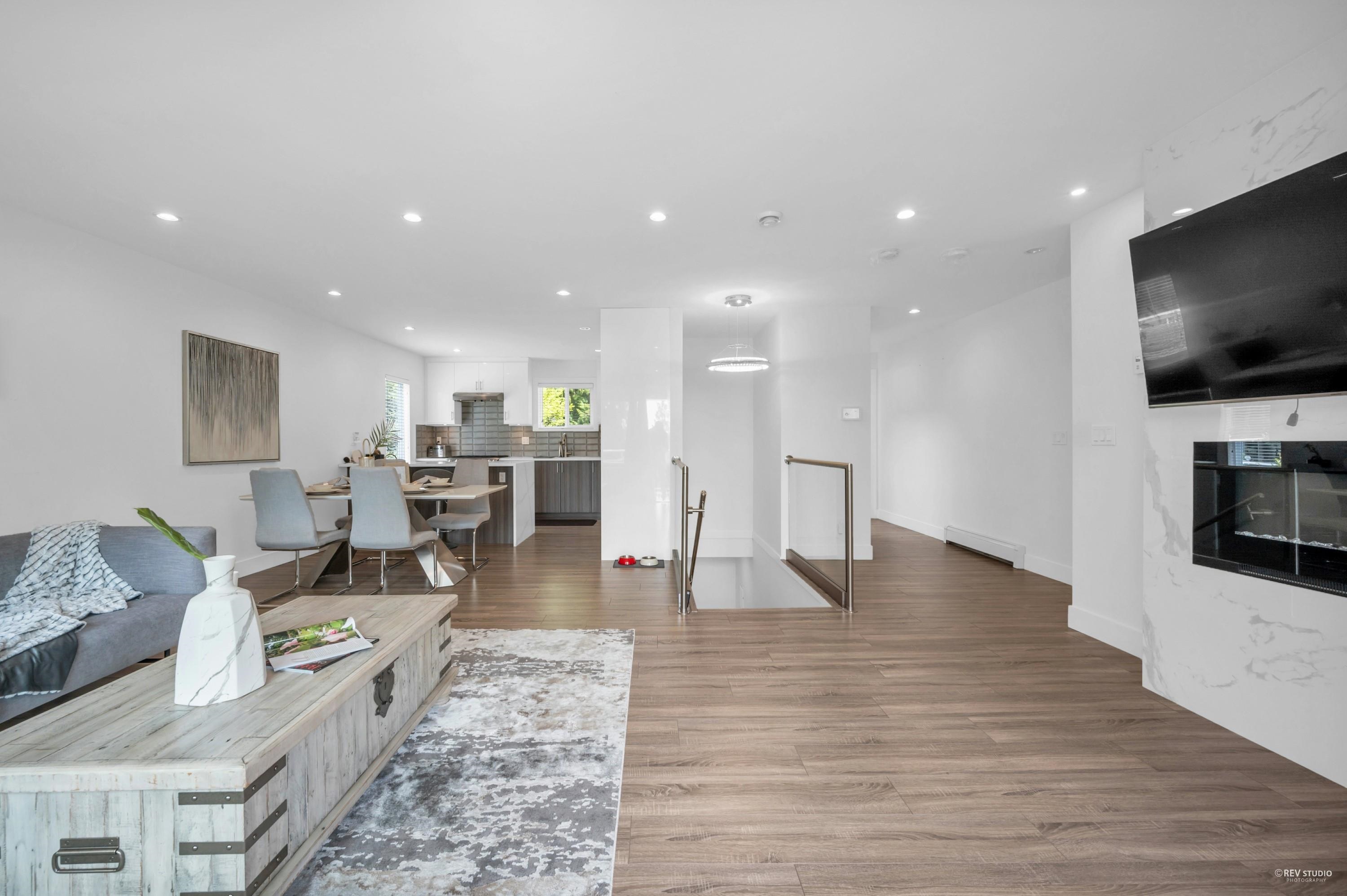 Listing image of 819 PROSPECT AVENUE