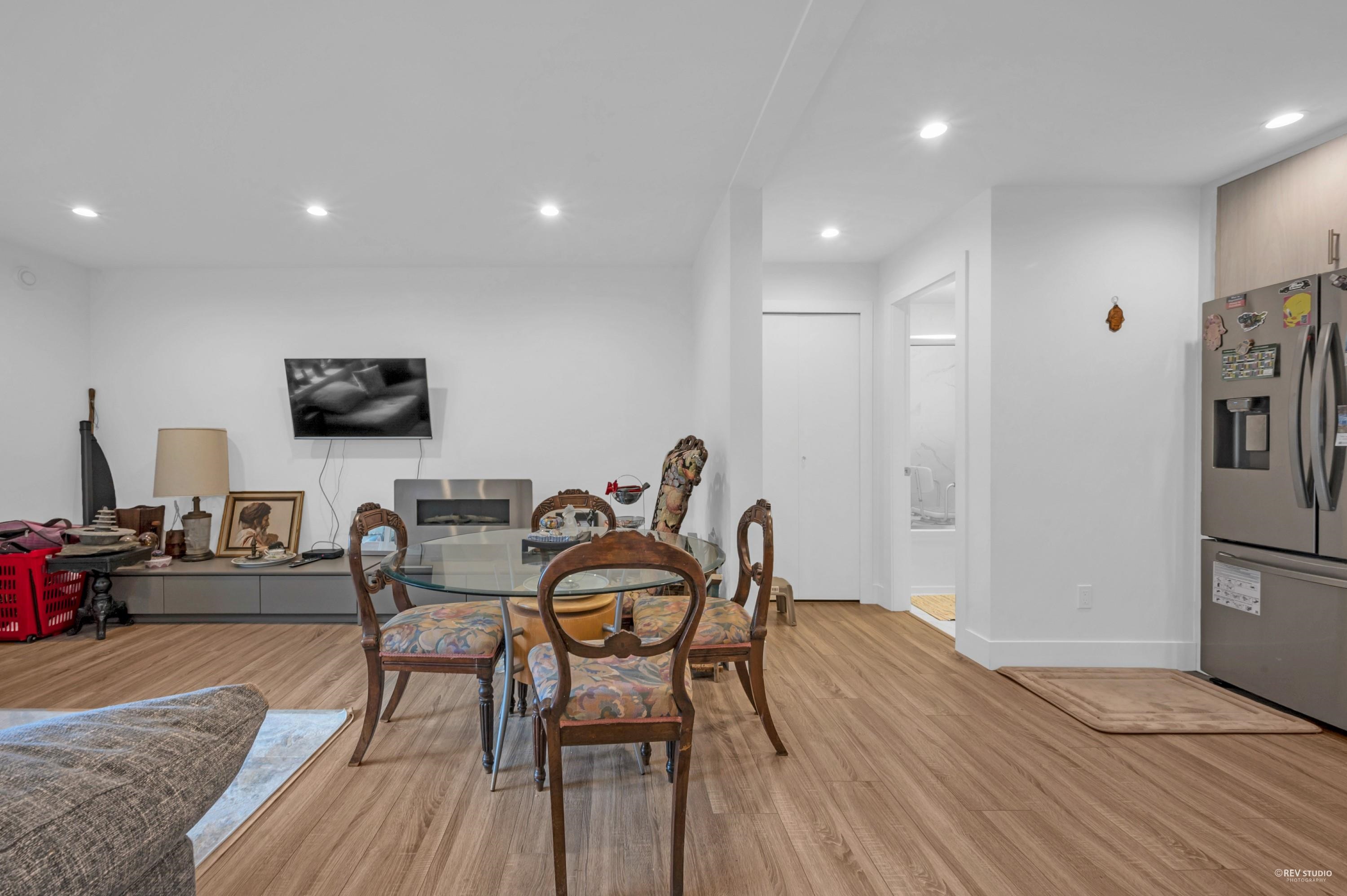 Listing image of 819 PROSPECT AVENUE