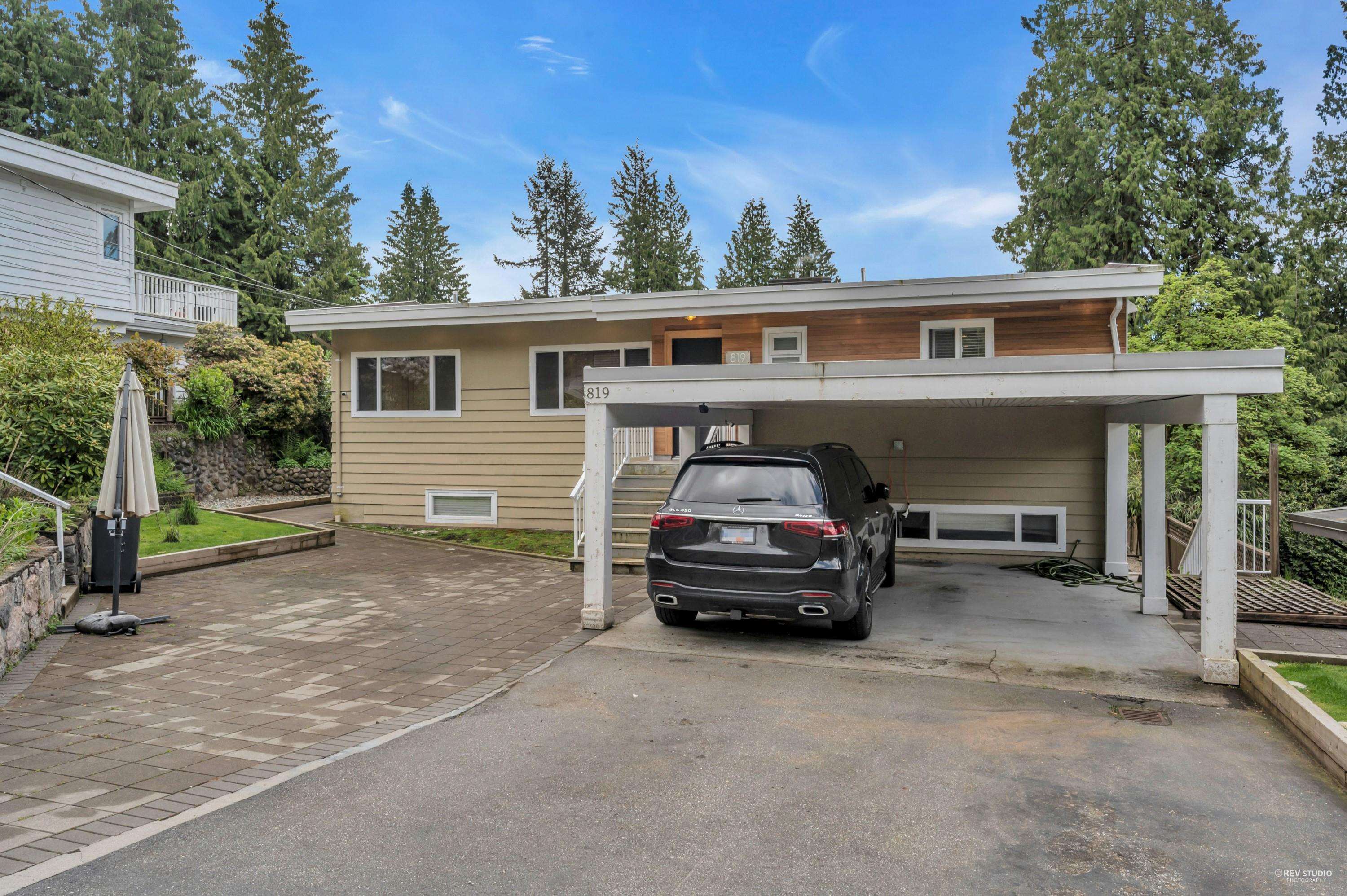 Listing image of 819 PROSPECT AVENUE