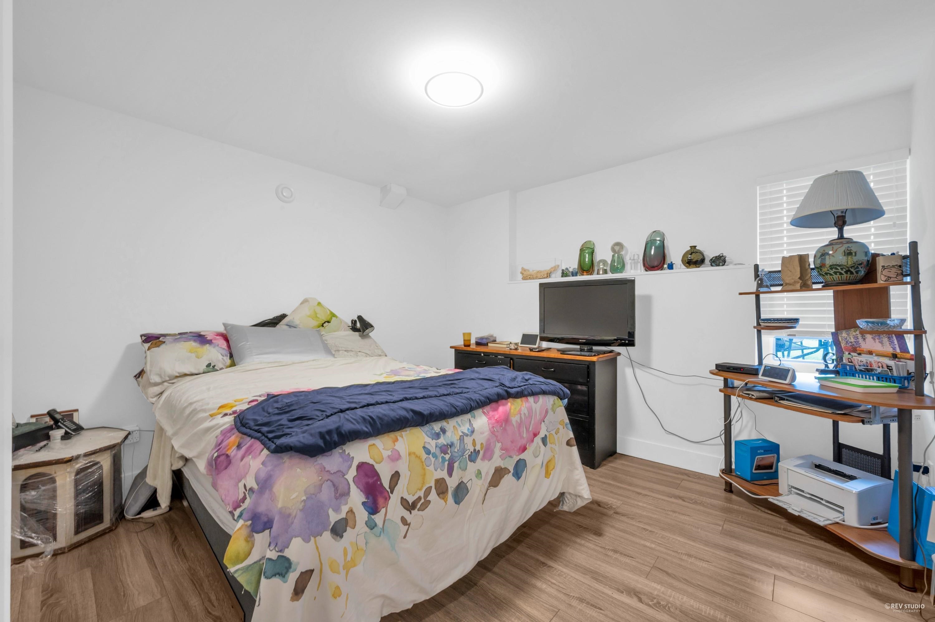 Listing image of 819 PROSPECT AVENUE